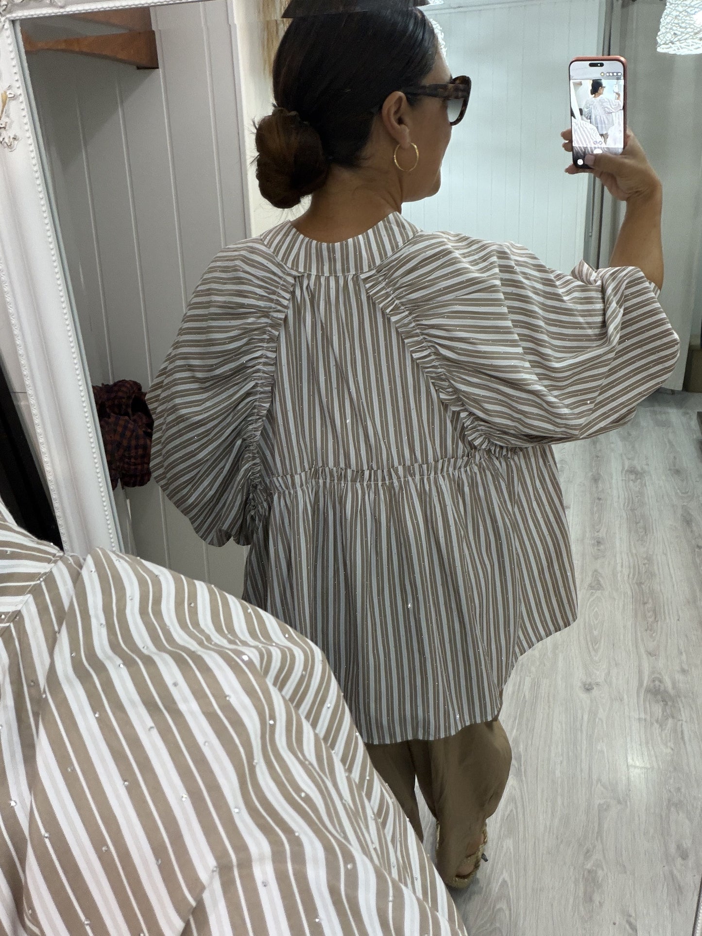 Blusa Tokio milrayas strass camel