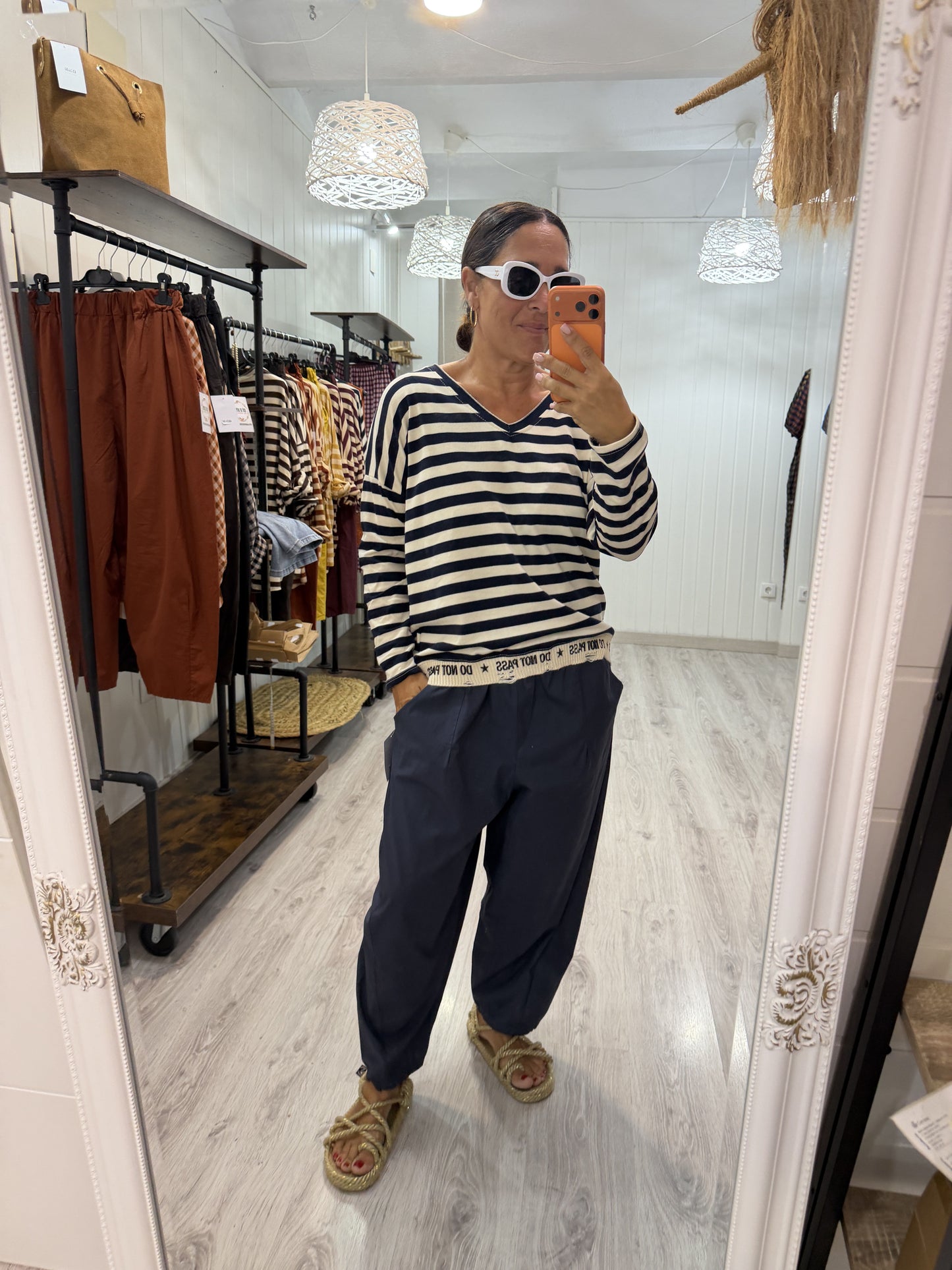 Sudadera Navy Do not Pass marino