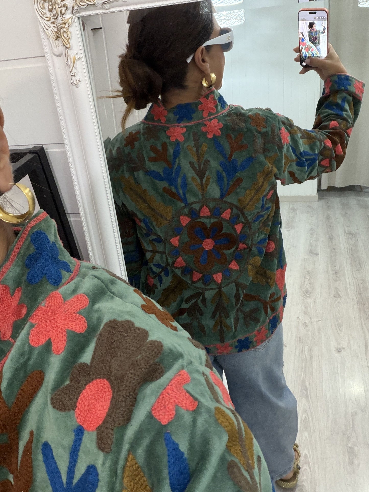 Chaqueta Suzani terciopelo verde, petróleo, marrón y coral