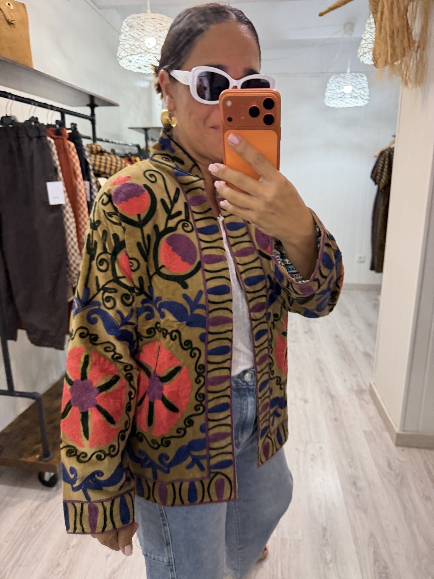 Chaqueta Suzani terciopelo ocre, salmón, azul y verde