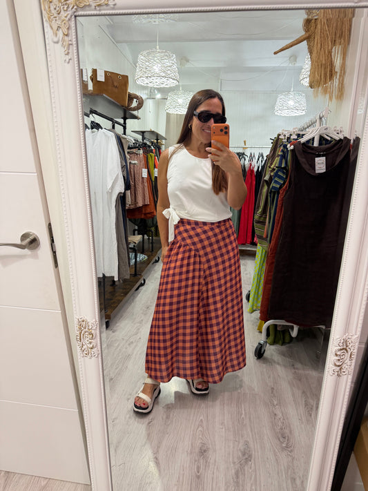 Falda Vichy contrastes salmón y morado