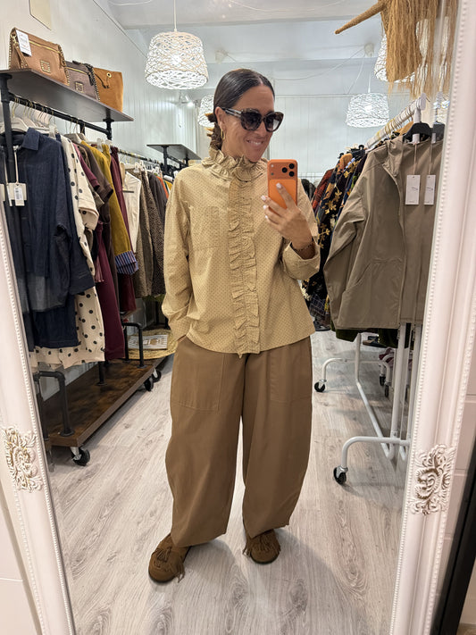 Camisa Irune camel
