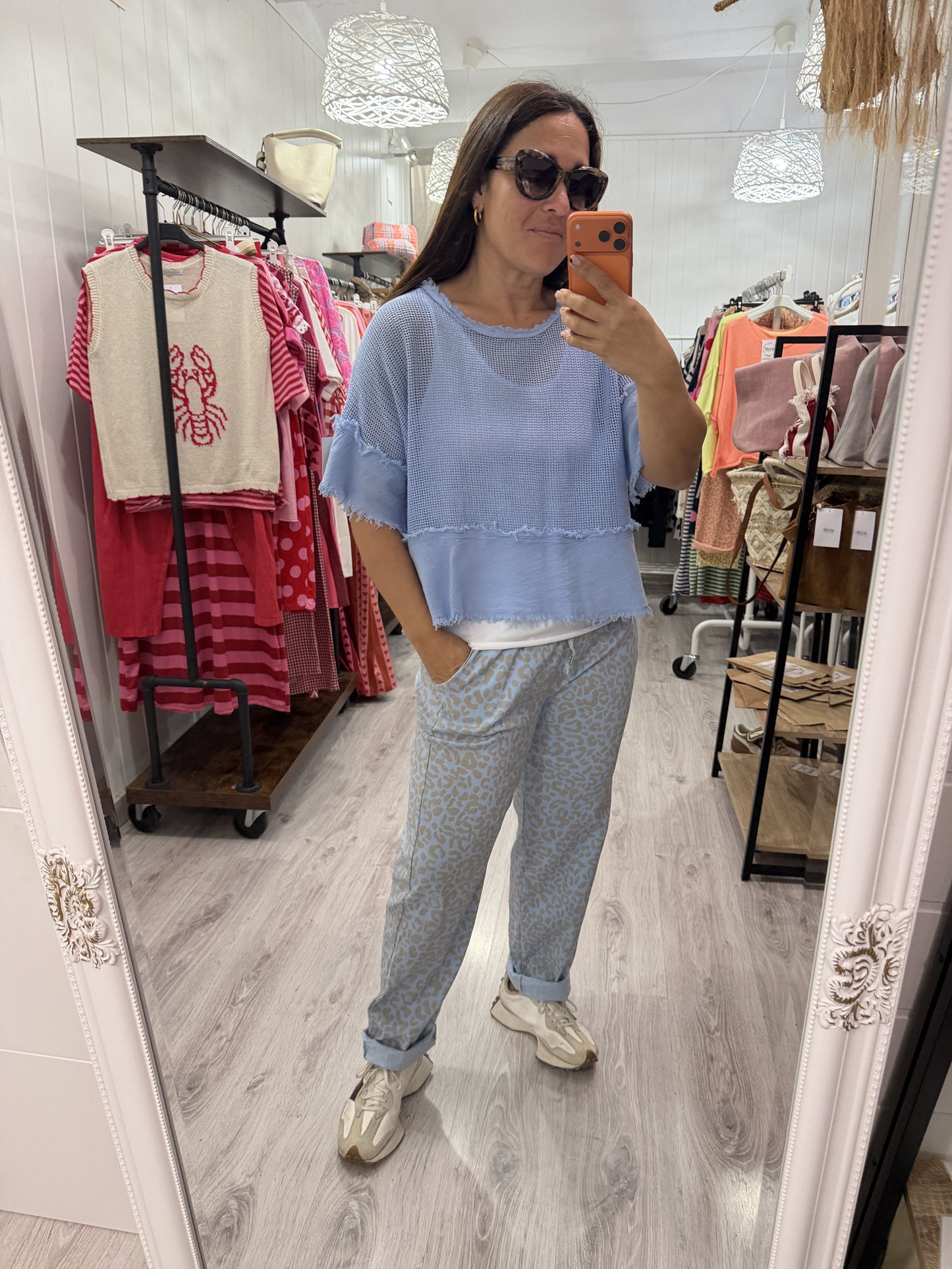 Pantalón animal print elástico azul cielo