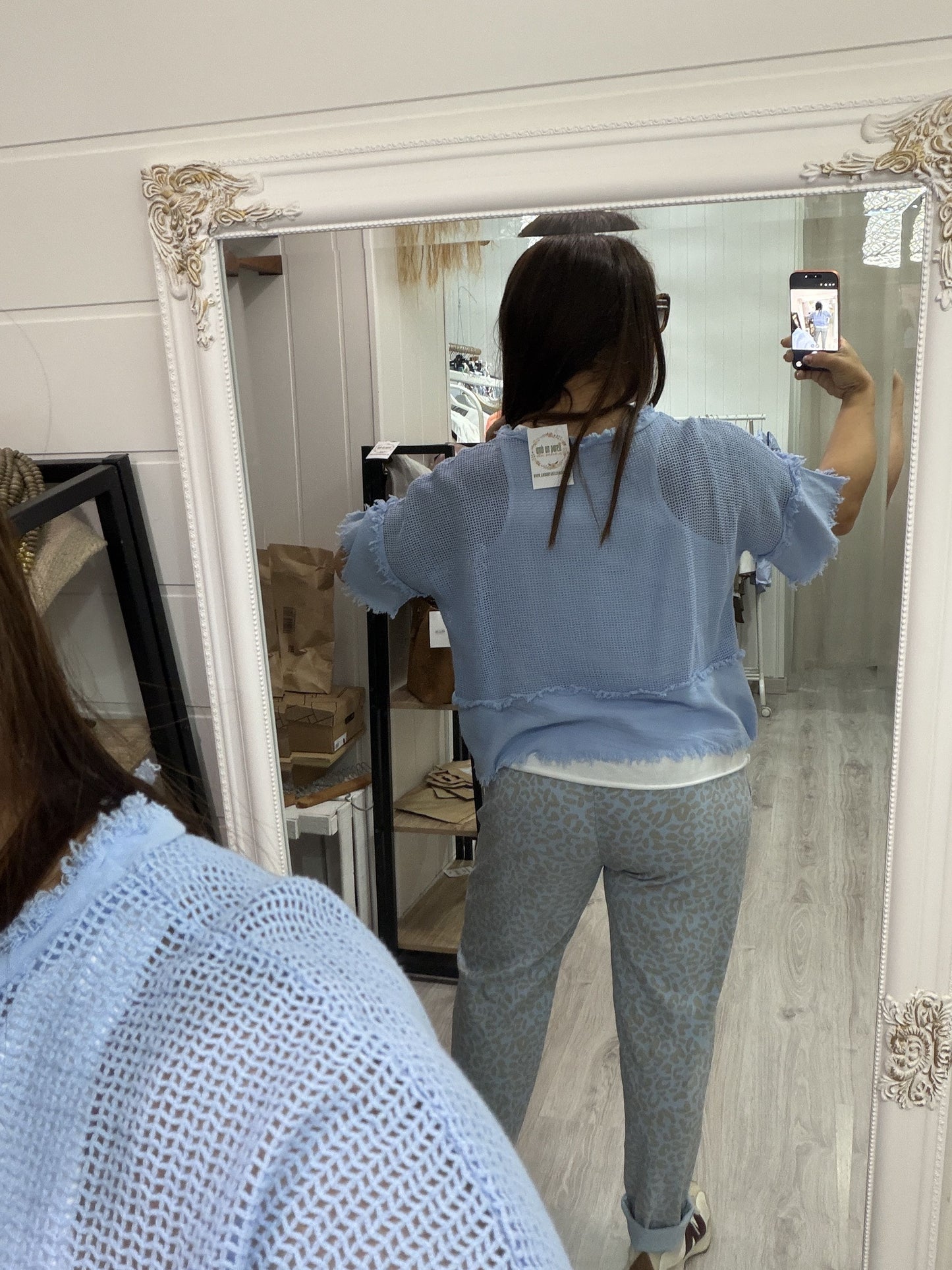 Pantalón animal print elástico azul cielo