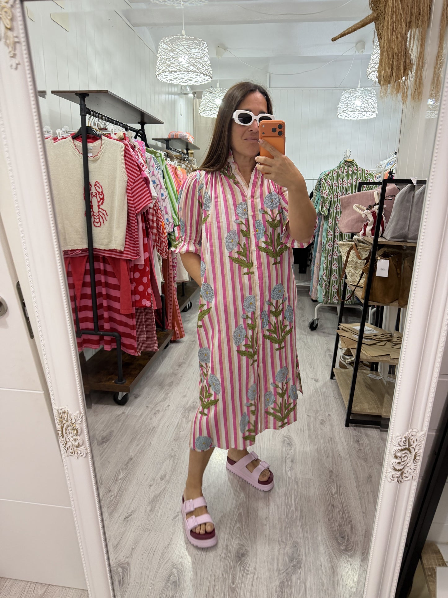Vestido Sira largo · Fucsia blanco camelias