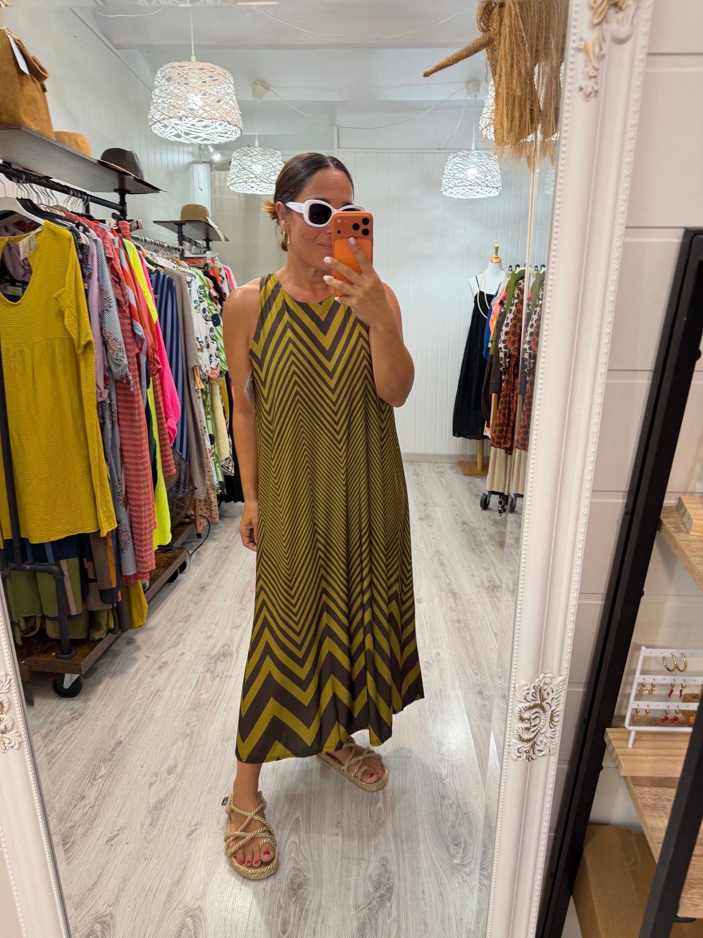 Vestido Ziggy licra fría chocolate y pistacho