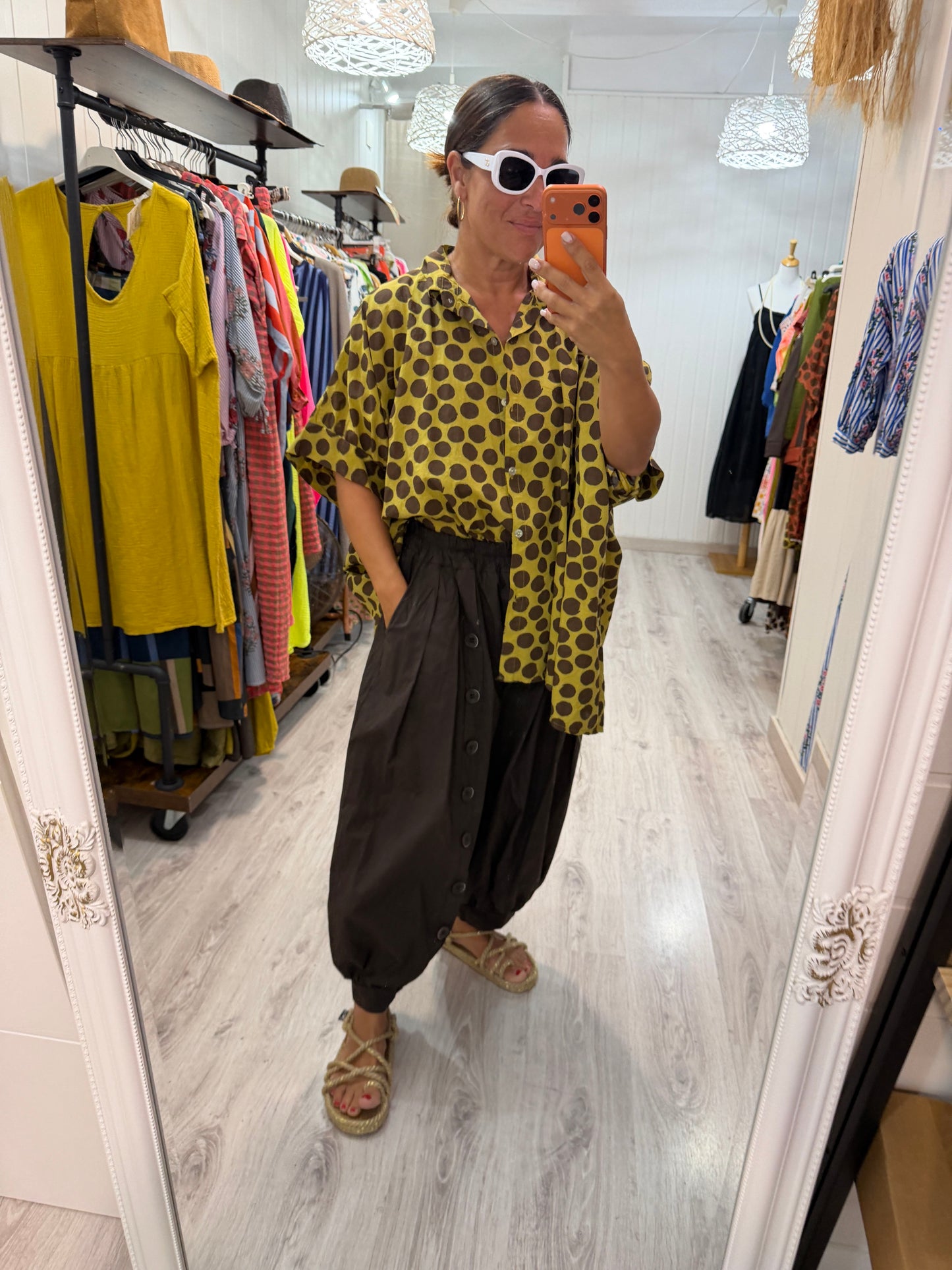 Blusón Lola oversize topos pistacho