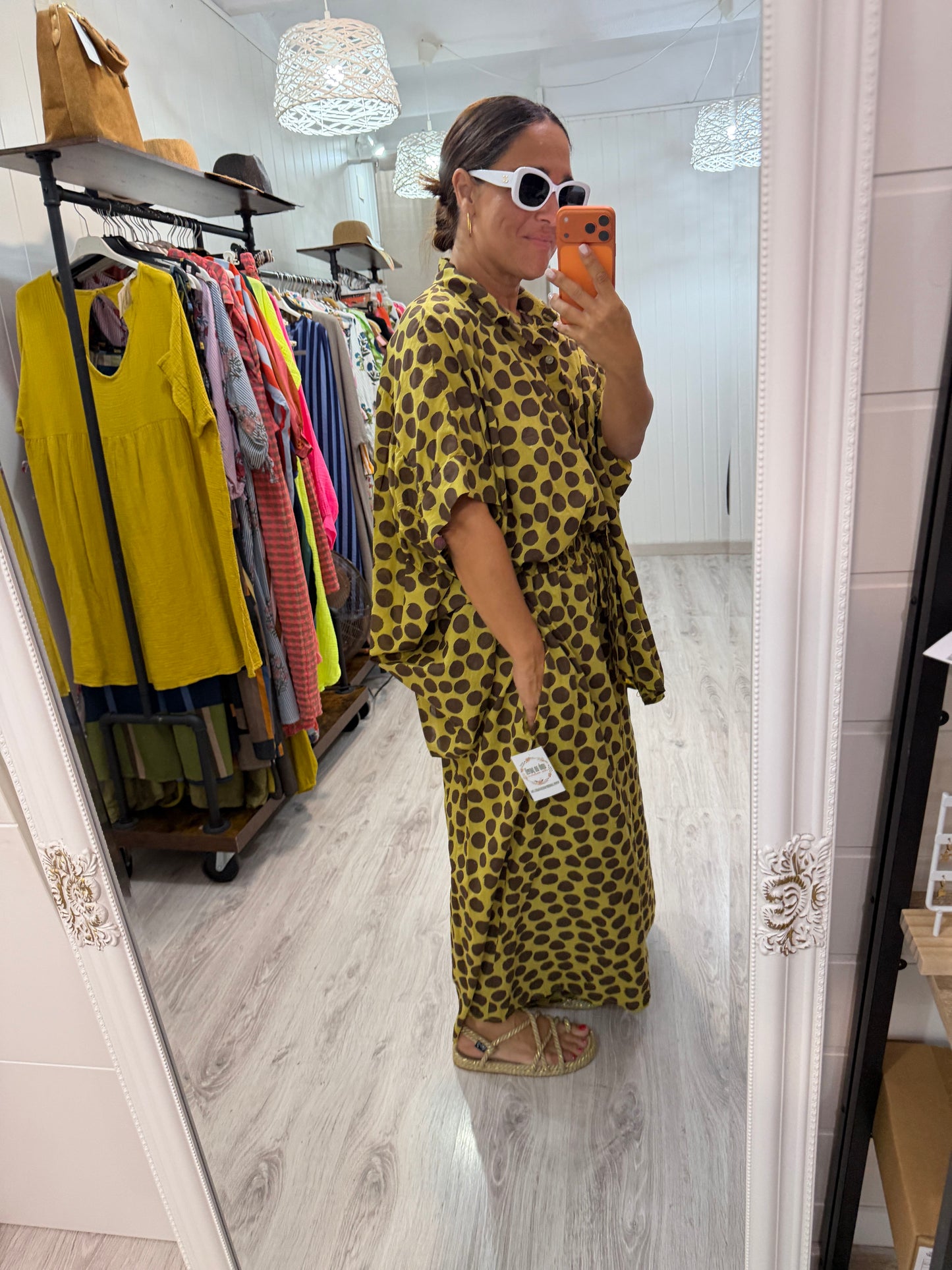 Blusón Lola oversize topos pistacho