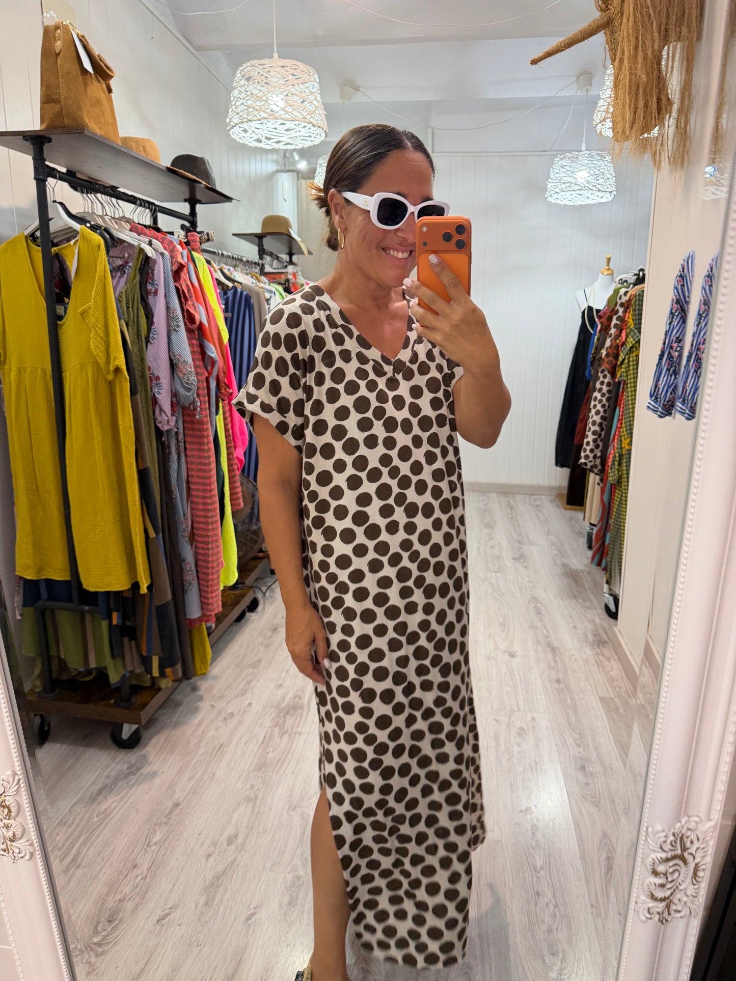 Vestido Lola topos beige y chocolate