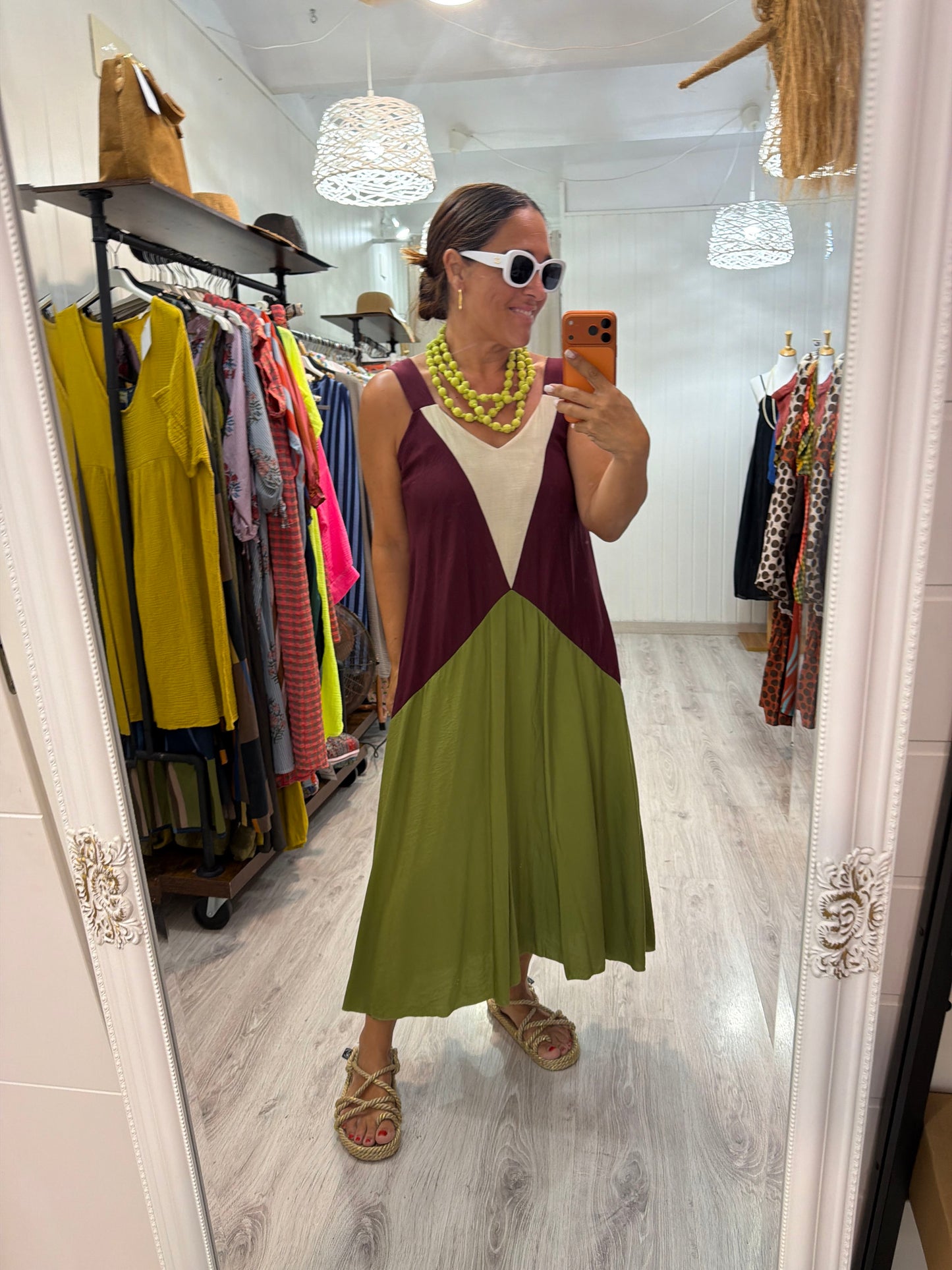 Vestido Tricolor burdeos, beige y pistacho