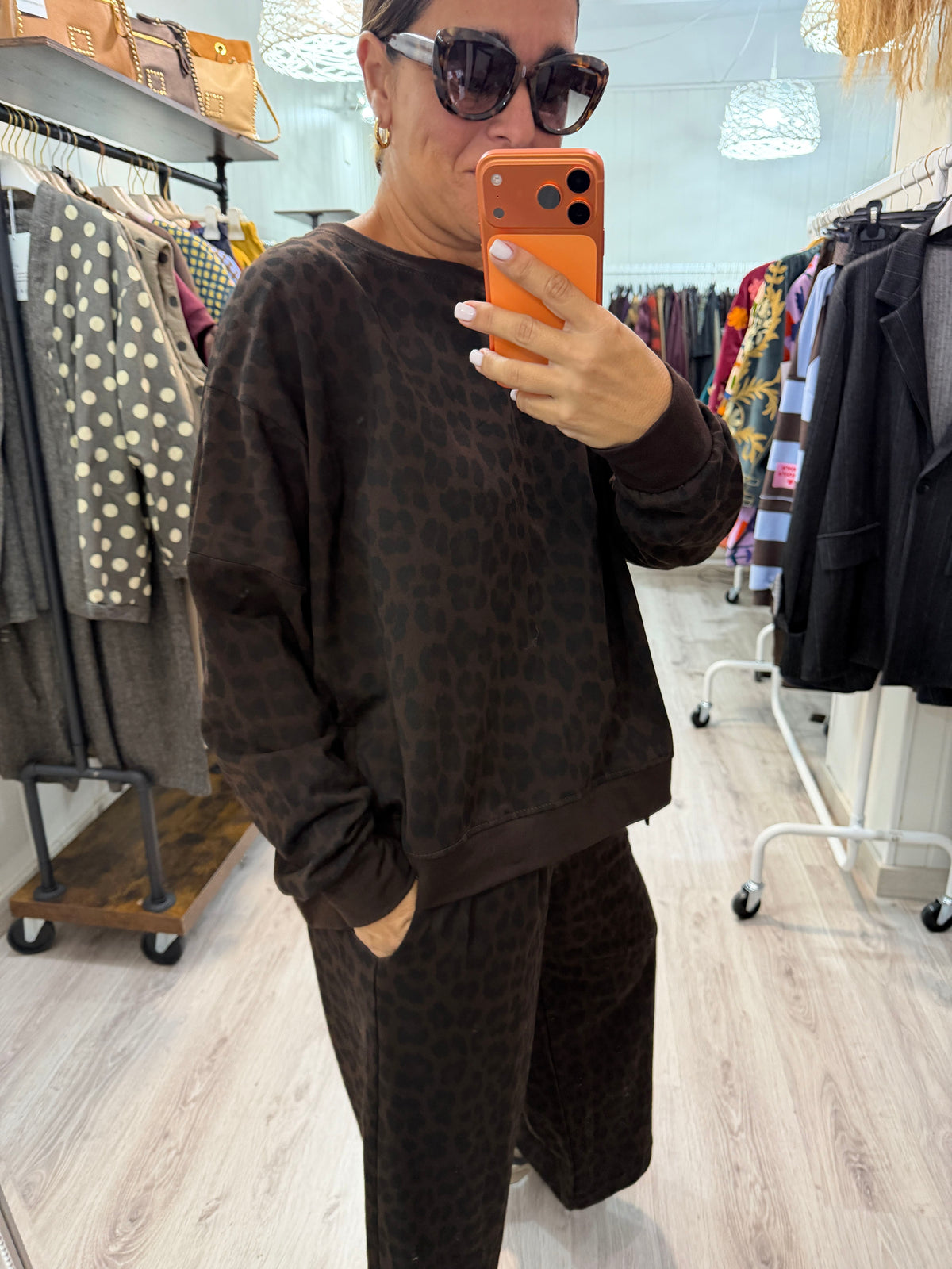 Conjunto Jogger animal print chocolate