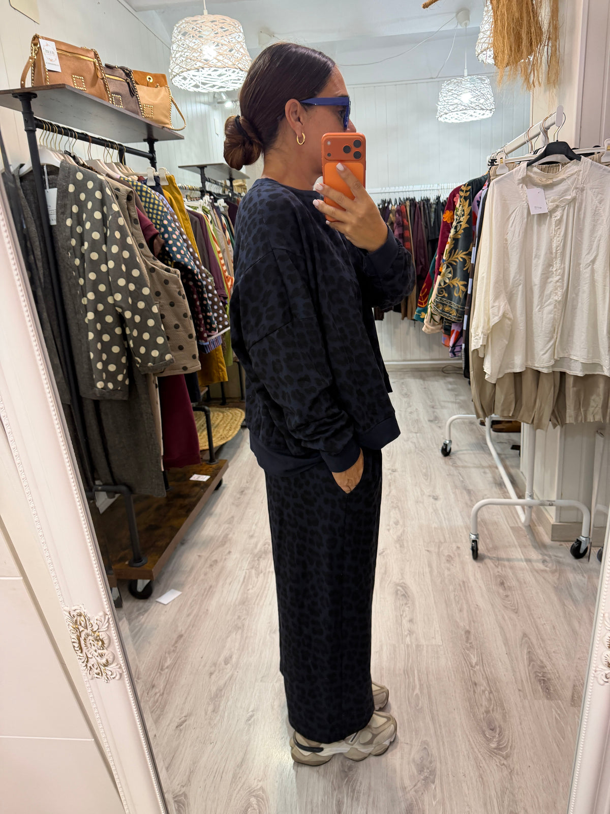 Conjunto Jogger animal print marino