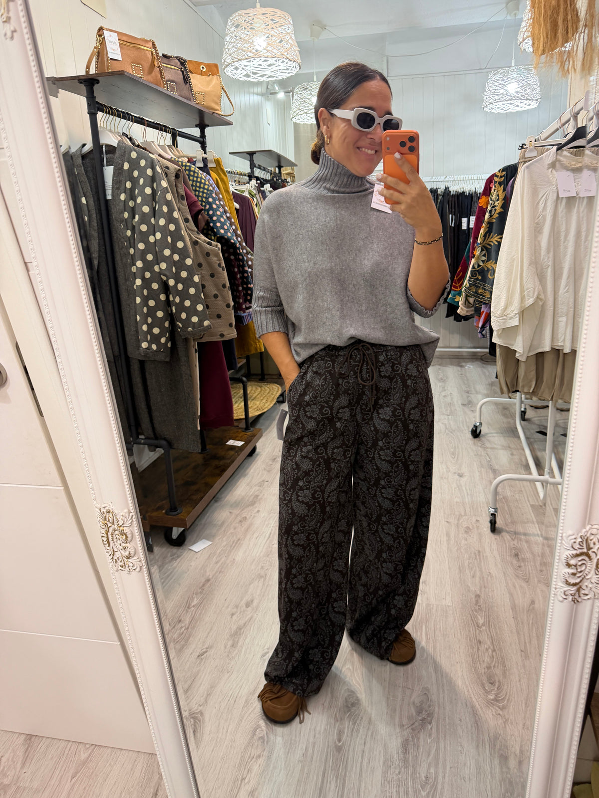 Pantalón Cashmere chocolate y azul jeans