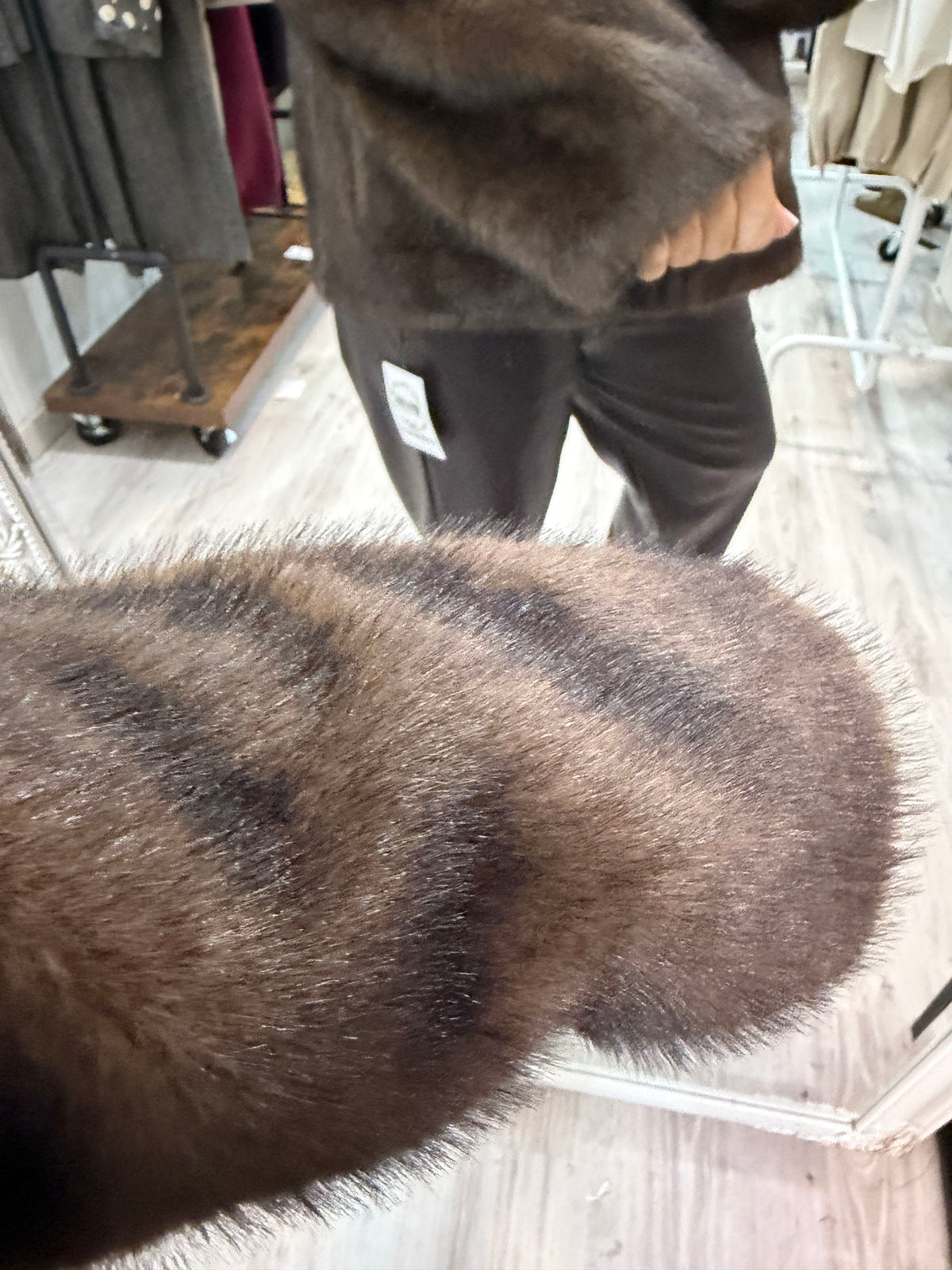 Abrigo Carlota reversible pelo sintético y antelina