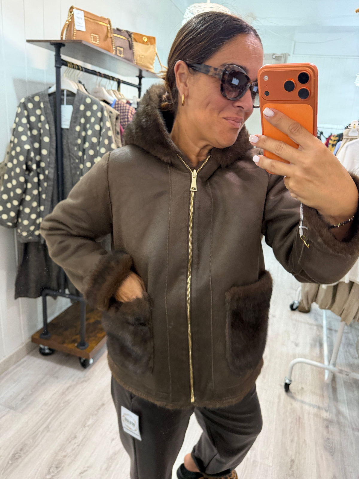 Abrigo Carlota reversible pelo sintético y antelina
