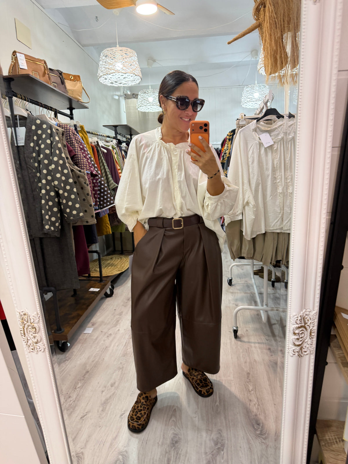 Pantalón Senda ecopiel chocolate