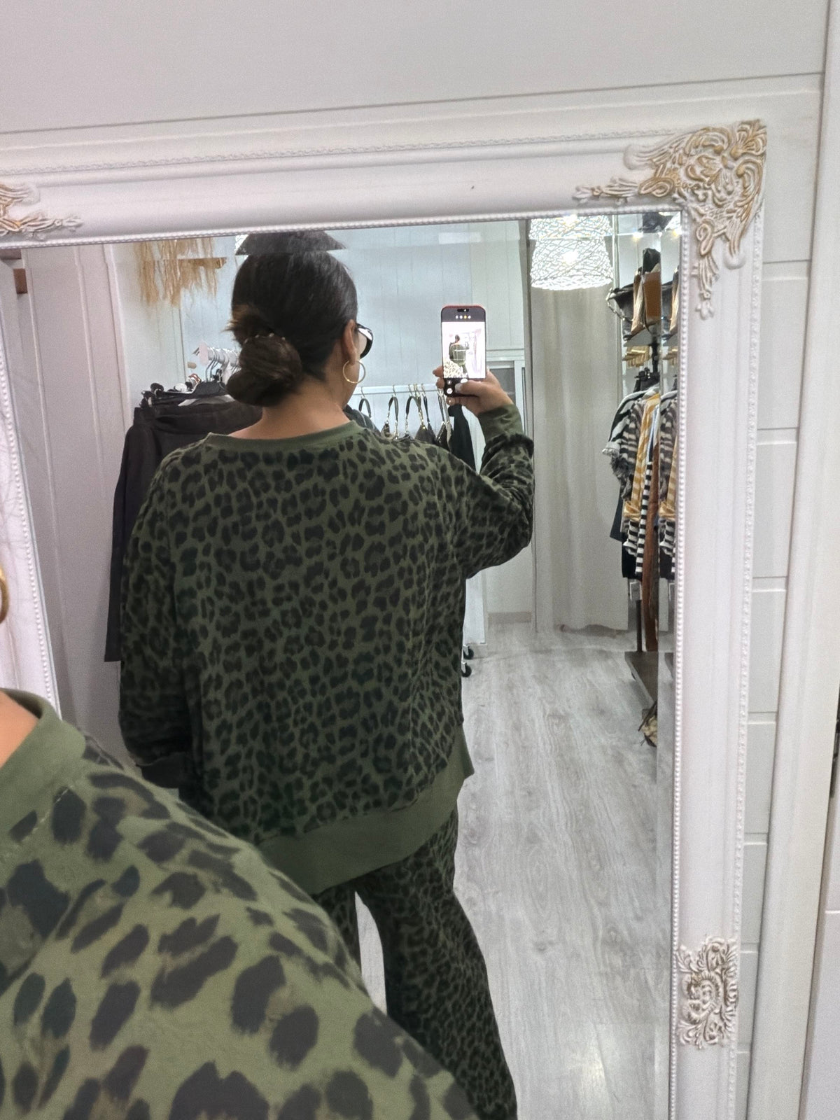 Conjunto Jogger animal print kaki