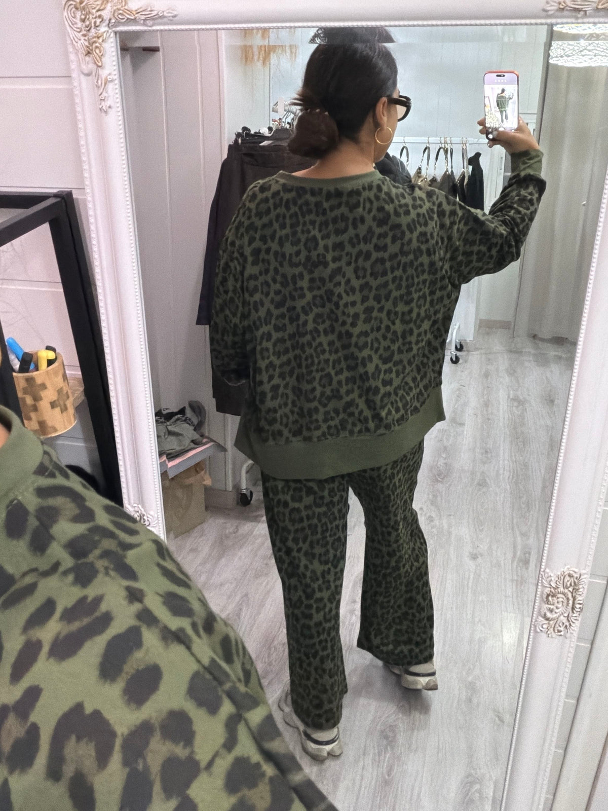 Conjunto Jogger animal print kaki