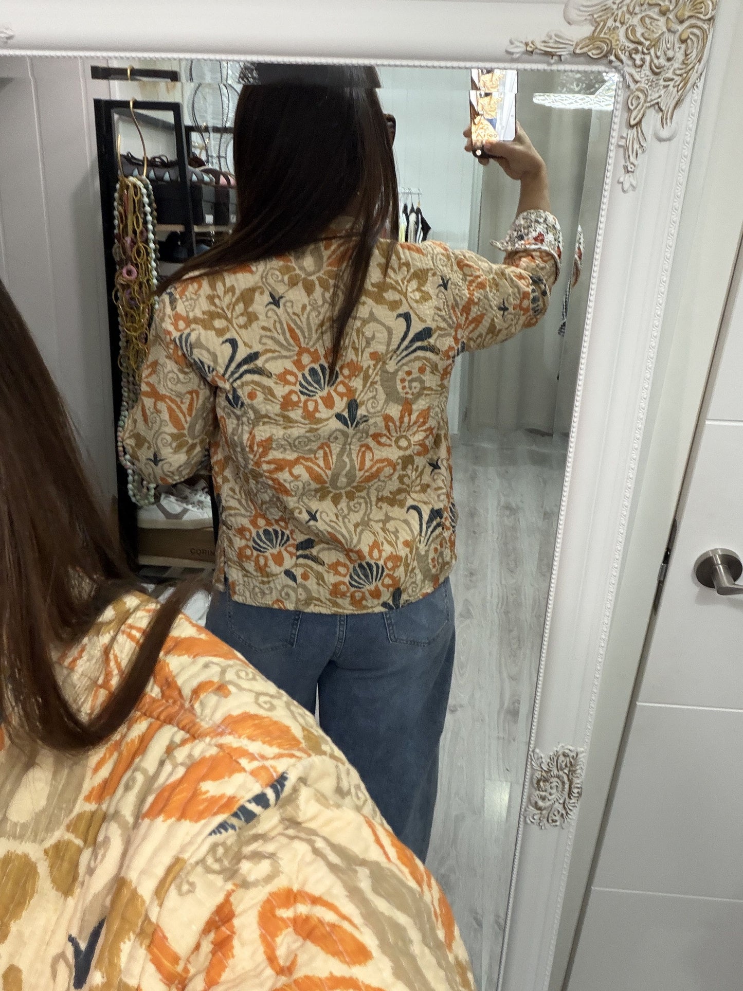 Chaqueta India reversible flores beige y teja