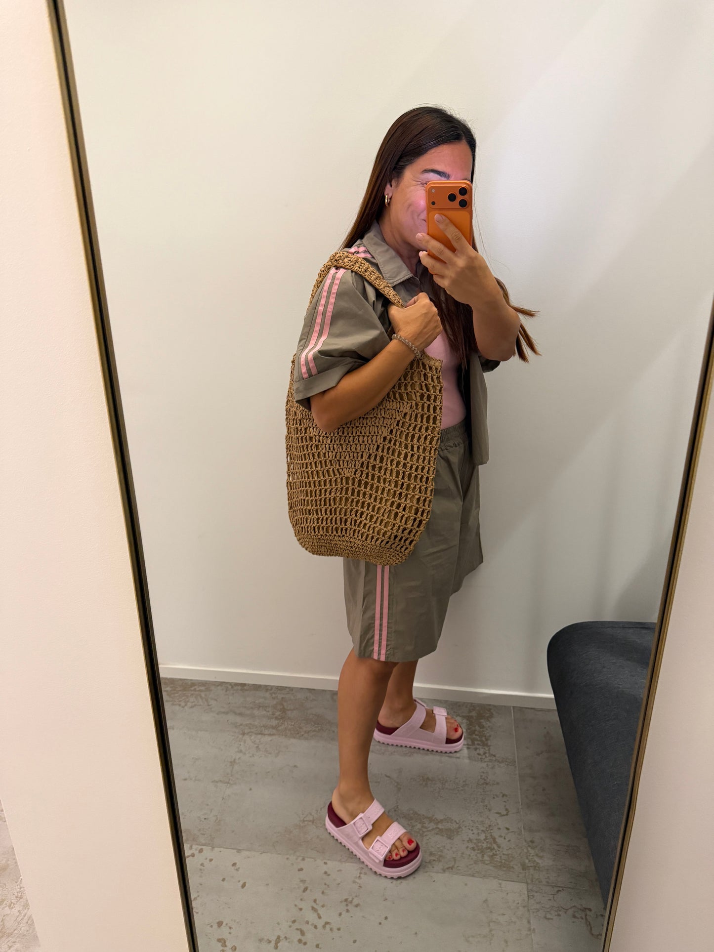 Conjunto Oversize retro beige y rosa