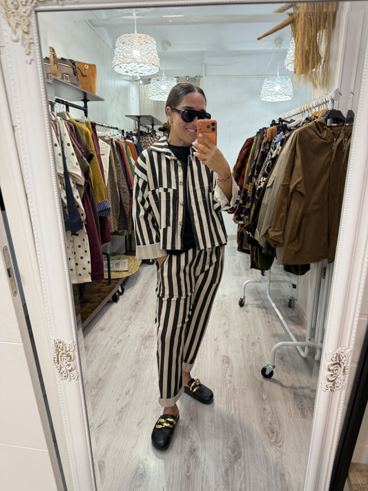 Conjunto Lisboa negro y marfil