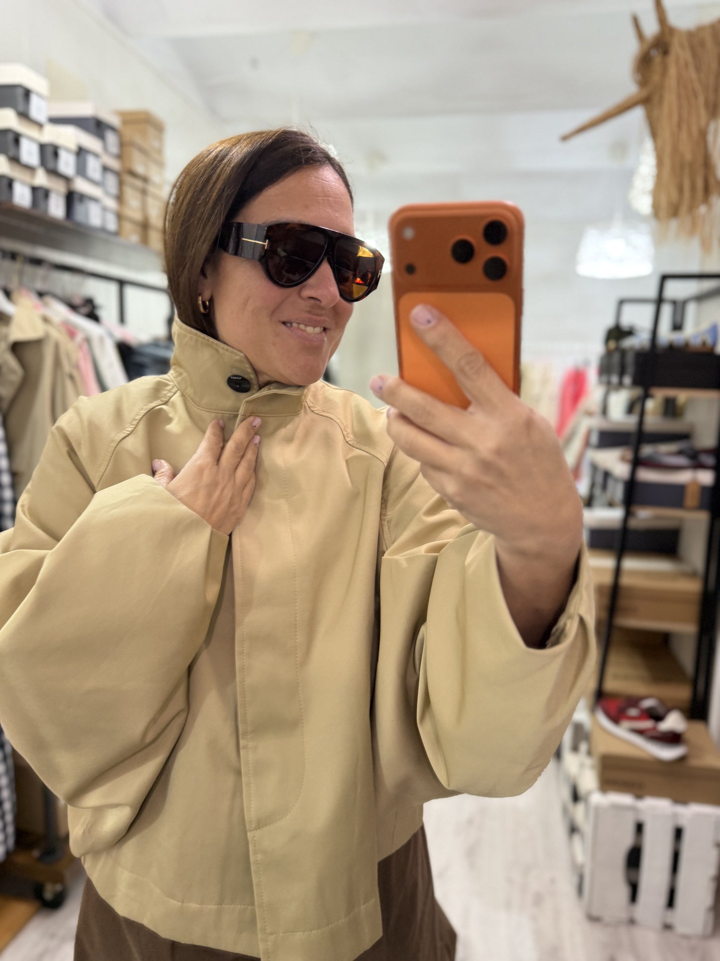 Gabardina Nekane camel