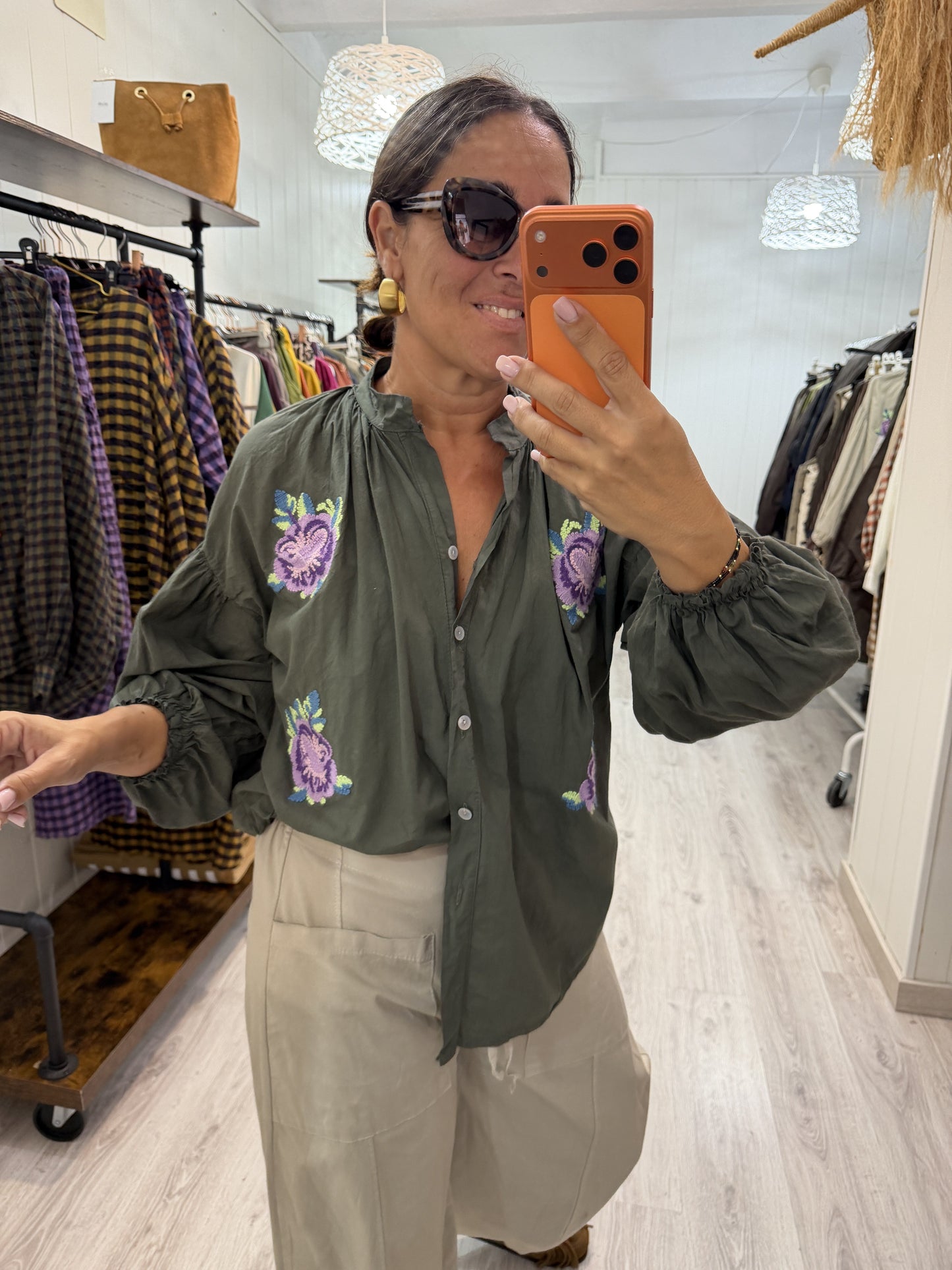 Blusa Kiku kaki