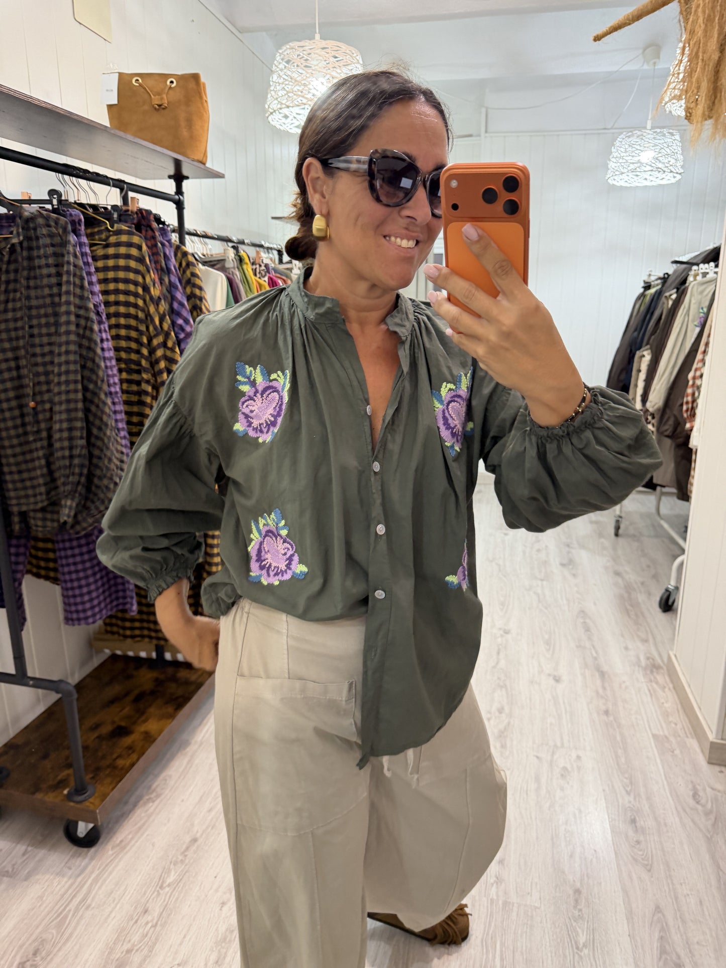 Blusa Kiku kaki