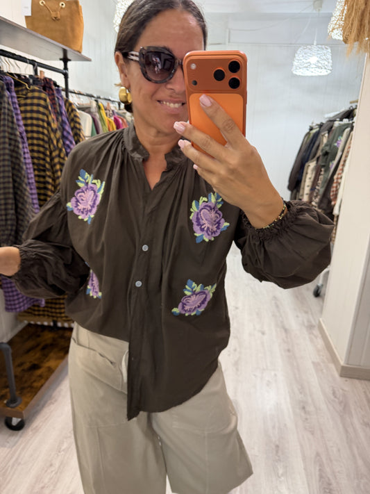 Blusa Kiku chocolate