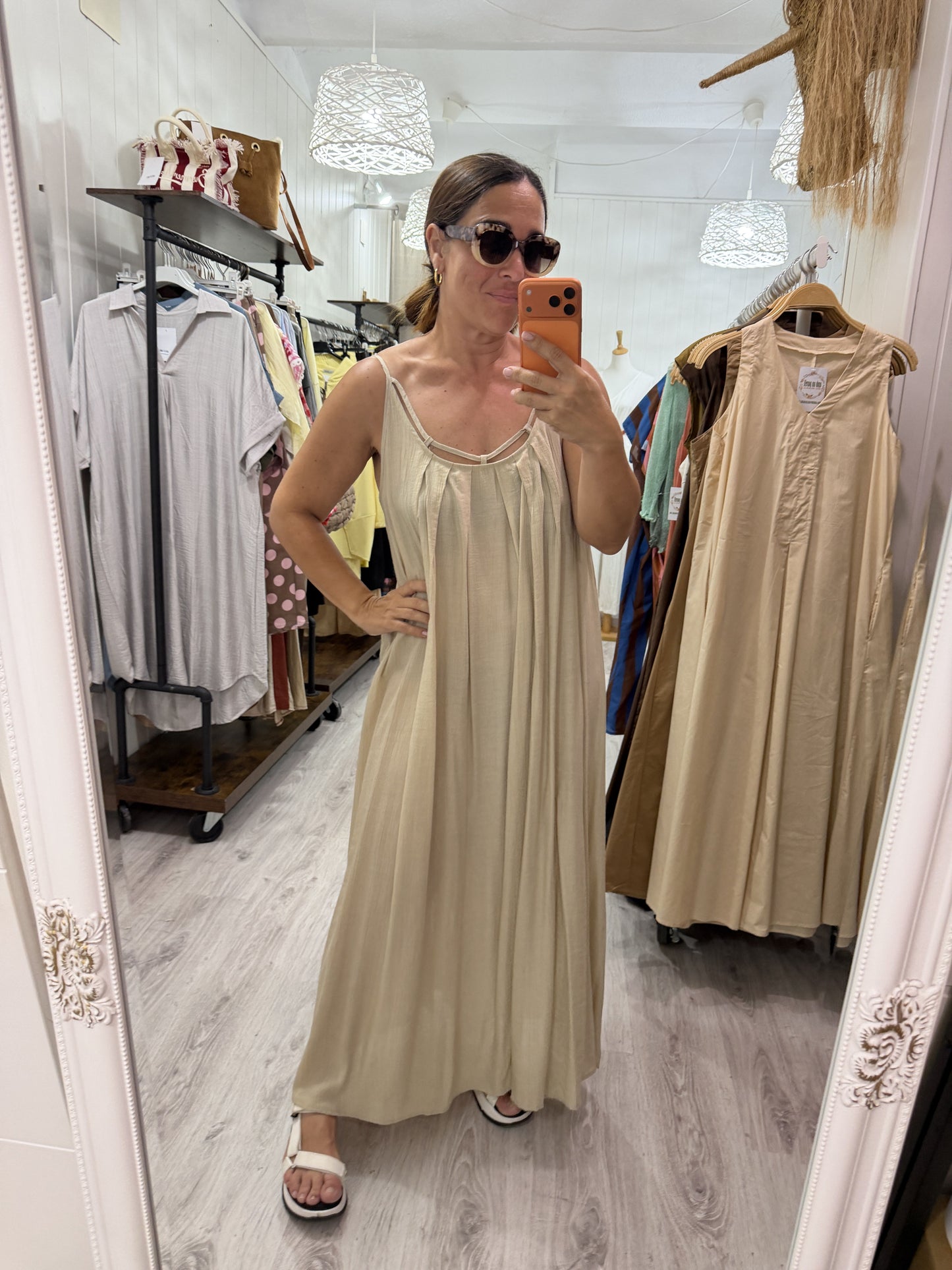 Vestido Escote beige