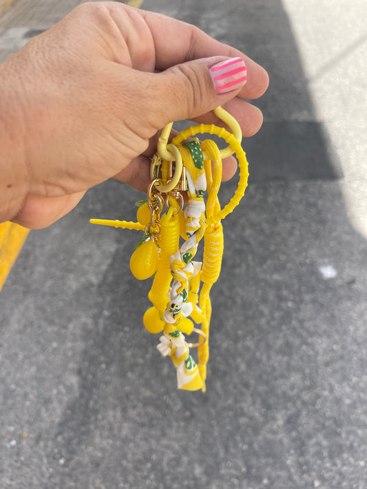 Llavero y charms Limones