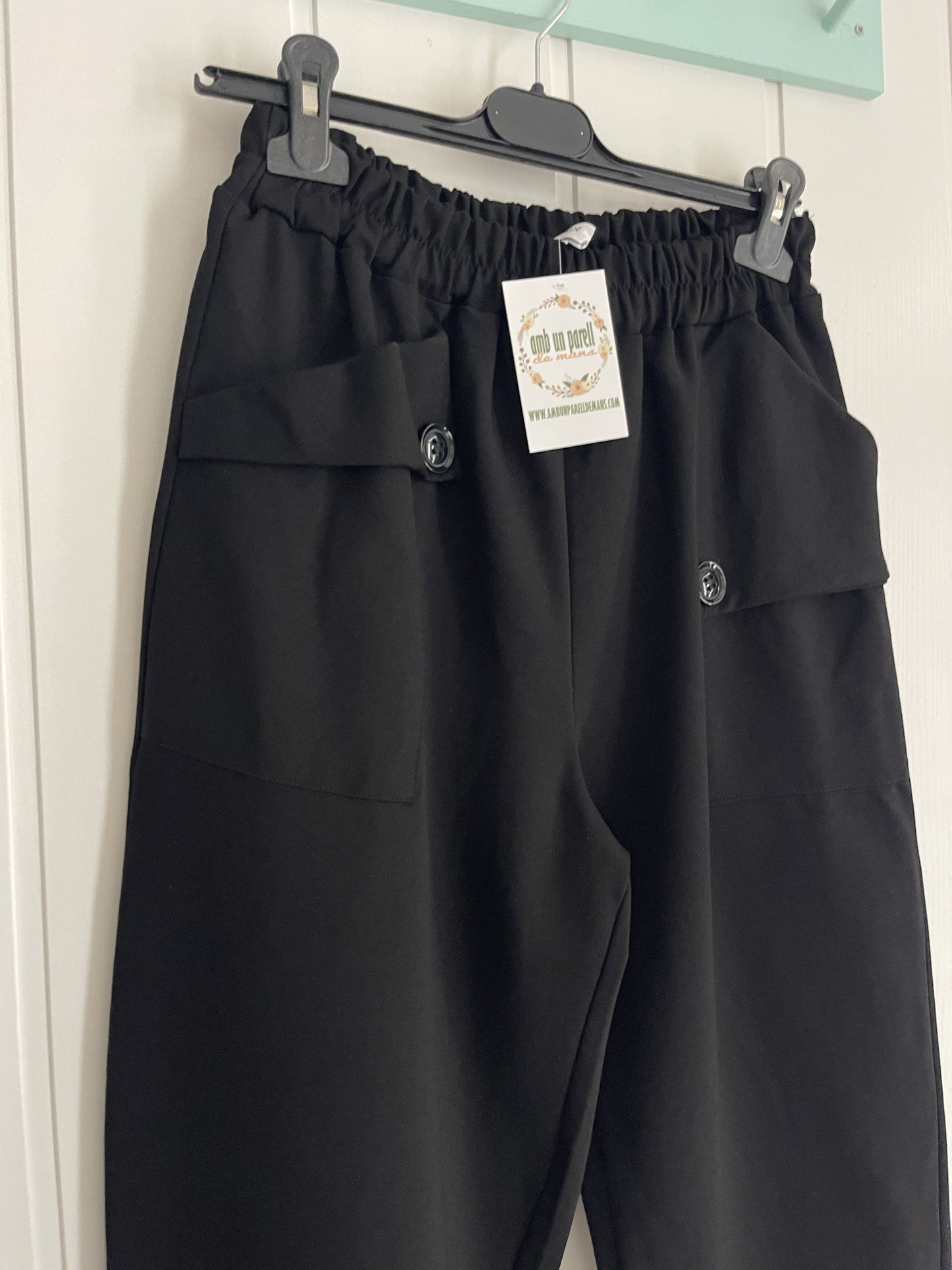 Pantalón Buttons punto roma negro