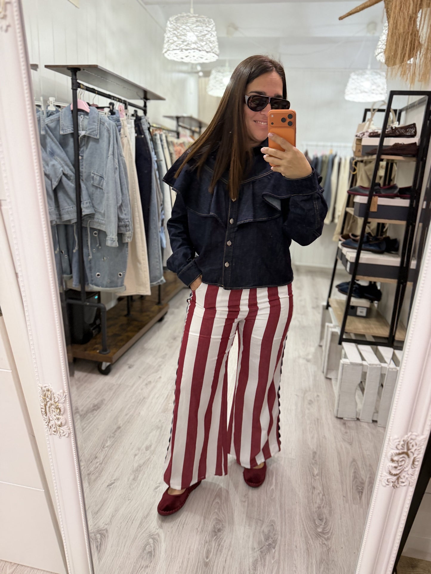 Pantalón Rayas Maca burdeos