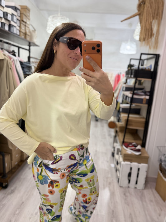 Camiseta Bardot cuello barco amarillo