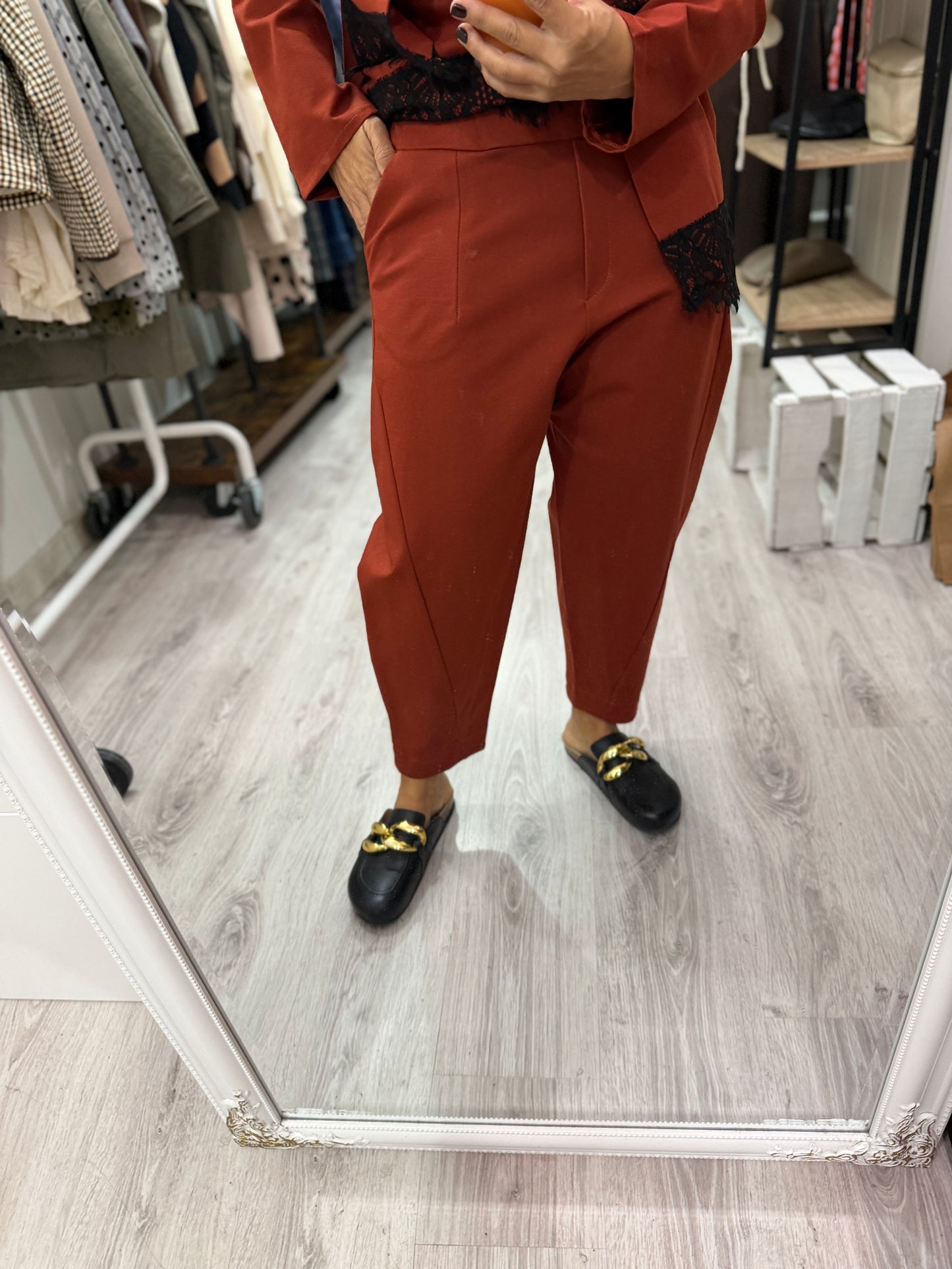 Pantalón Sendai Punto Roma teja