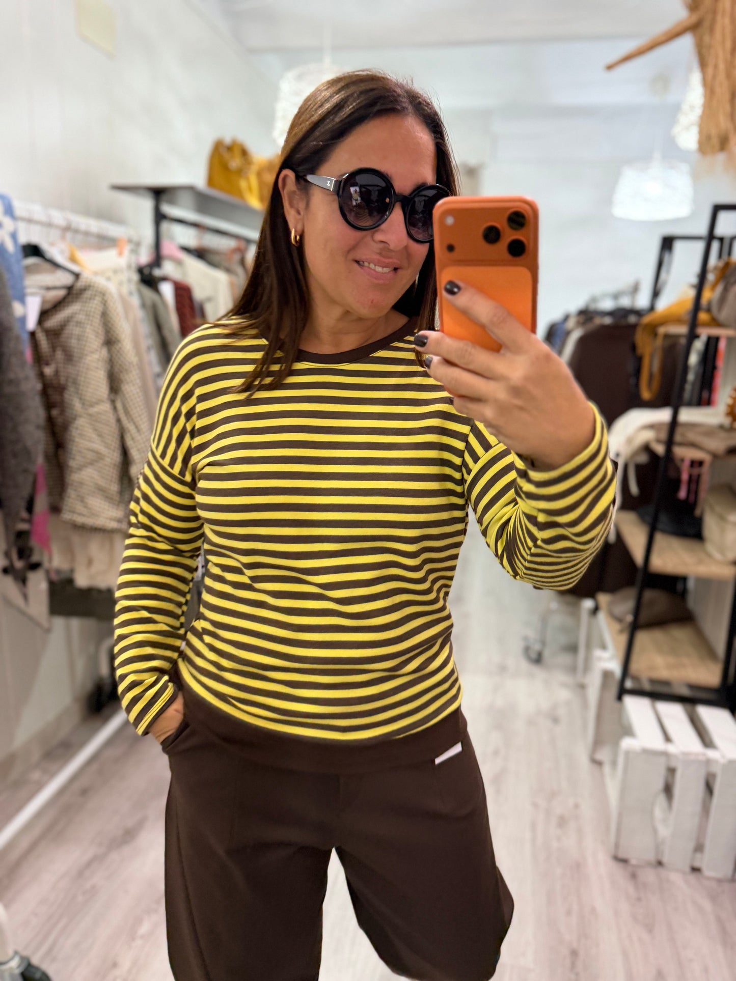 Sudadera Navy Ainara amarillo y chocolate