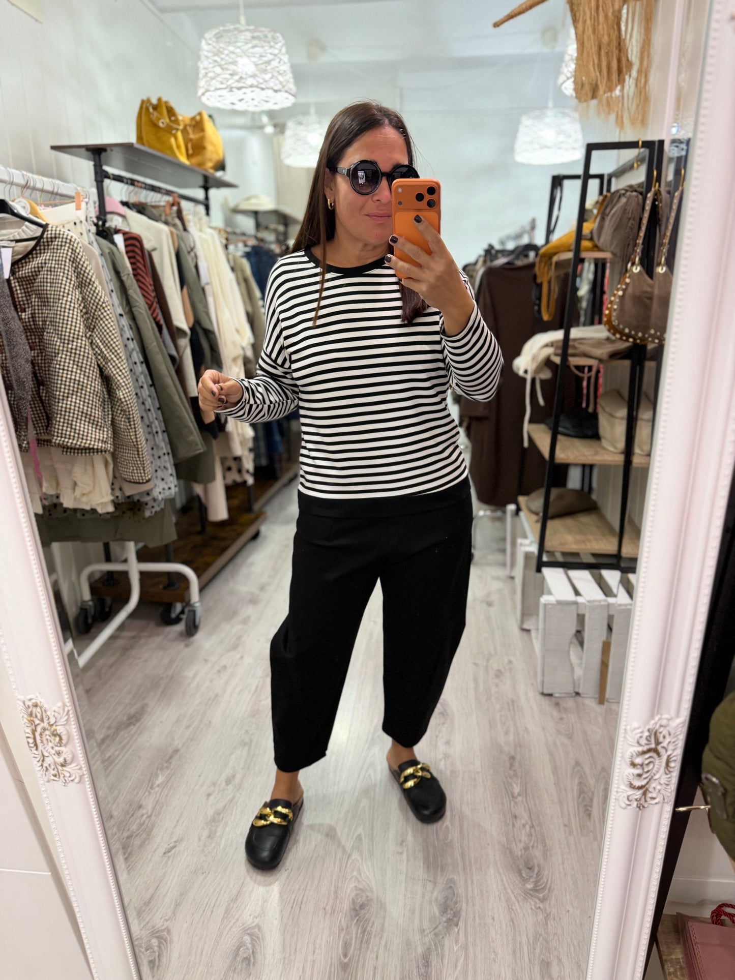 Sudadera Navy Ainara blanco y negro