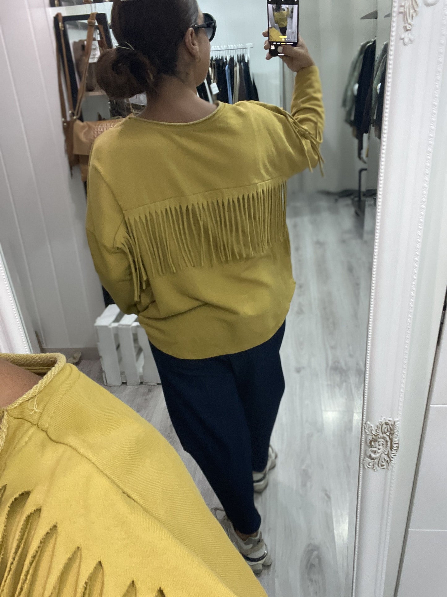 Sudadera Dakota flecos mostaza