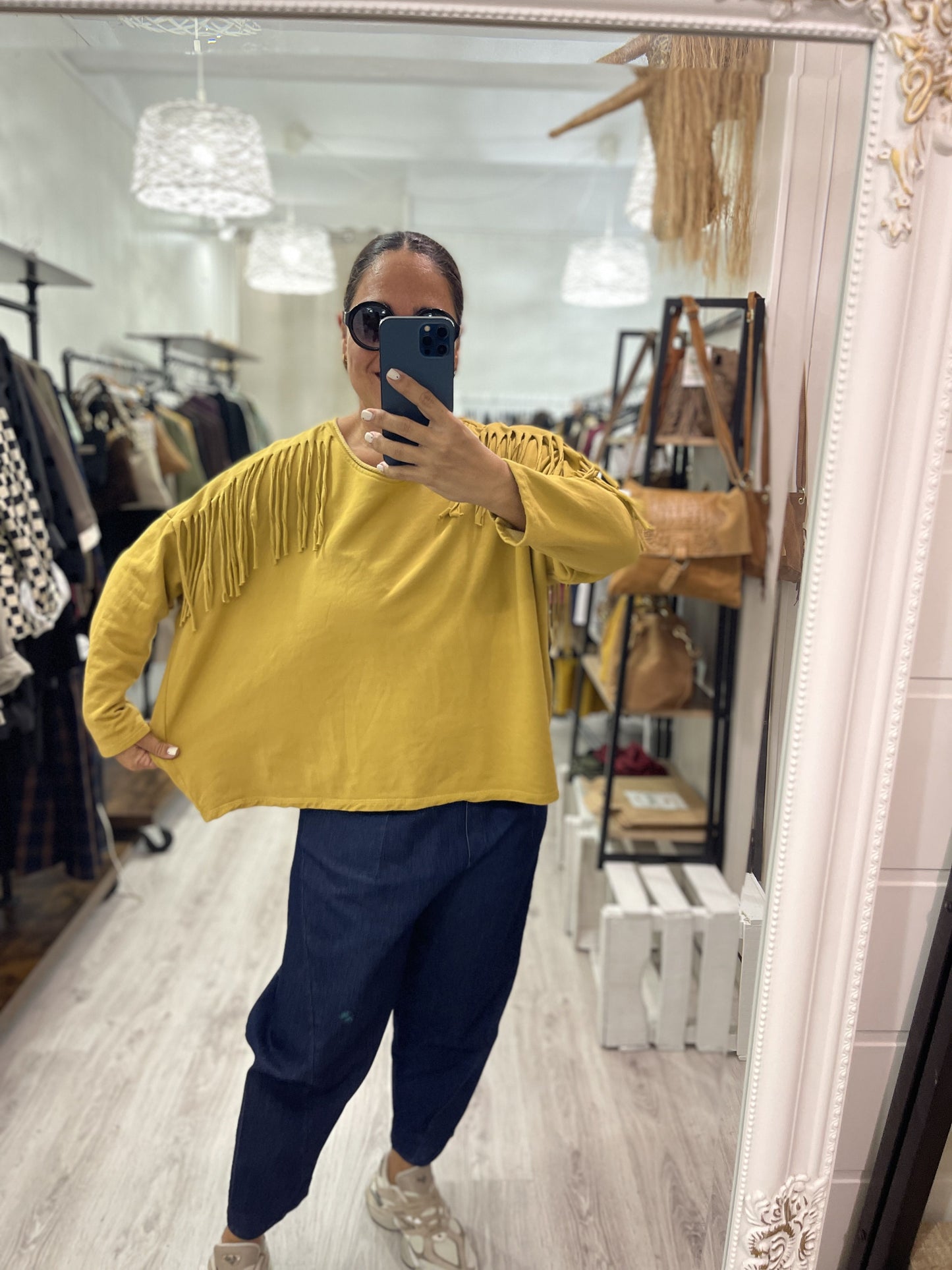 Sudadera Dakota flecos mostaza