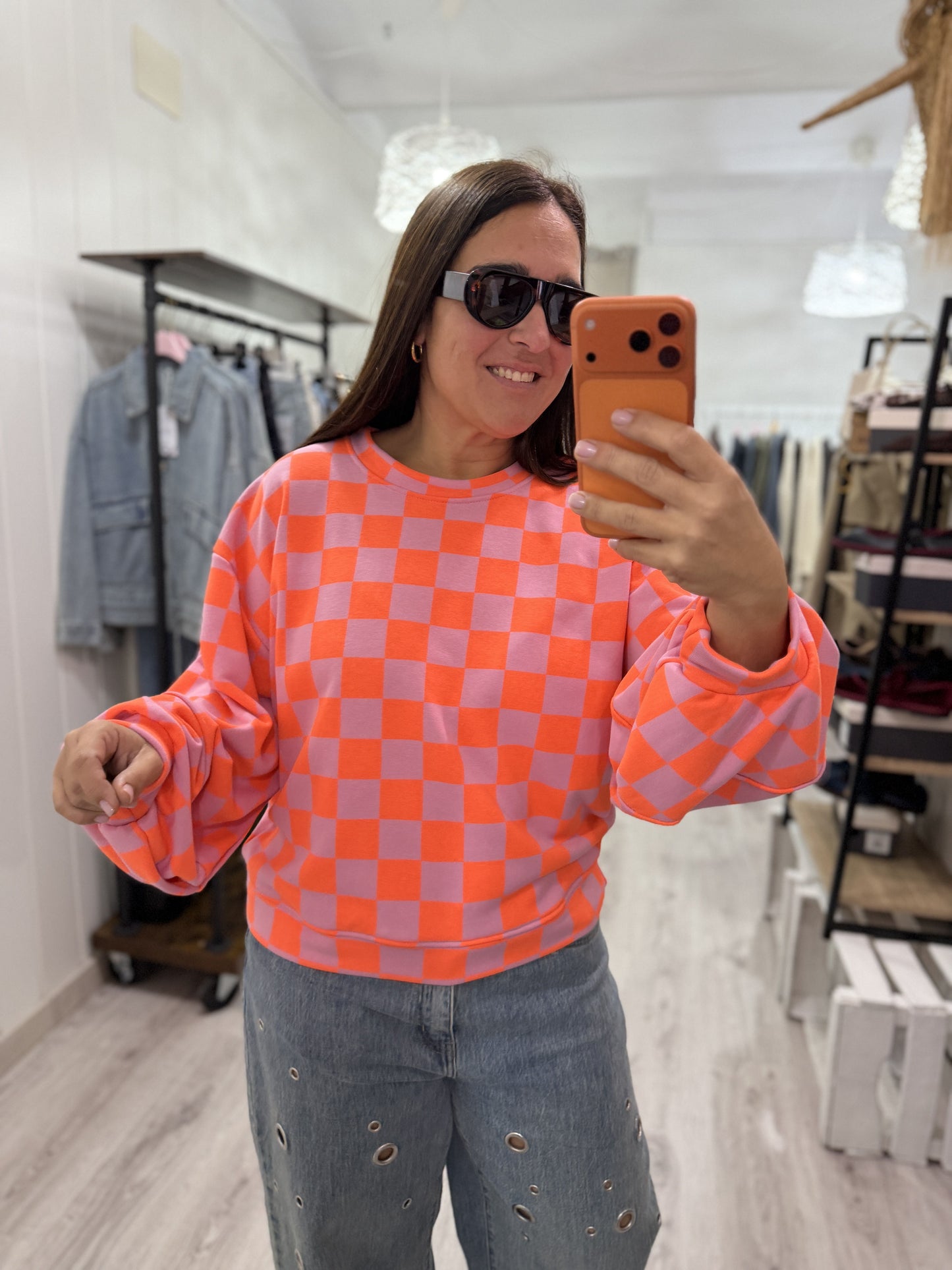 Sudadera Damero fluor coral y rosa