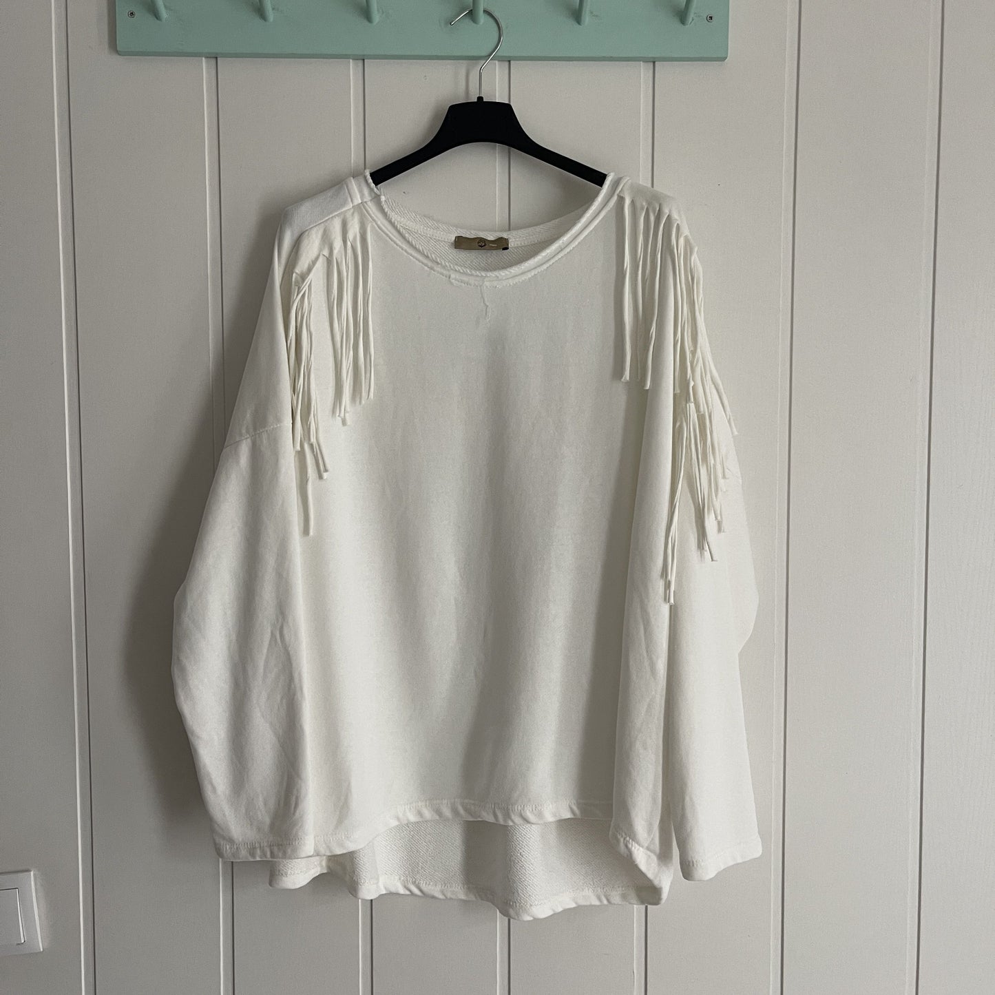 Sudadera Dakota flecos blanco