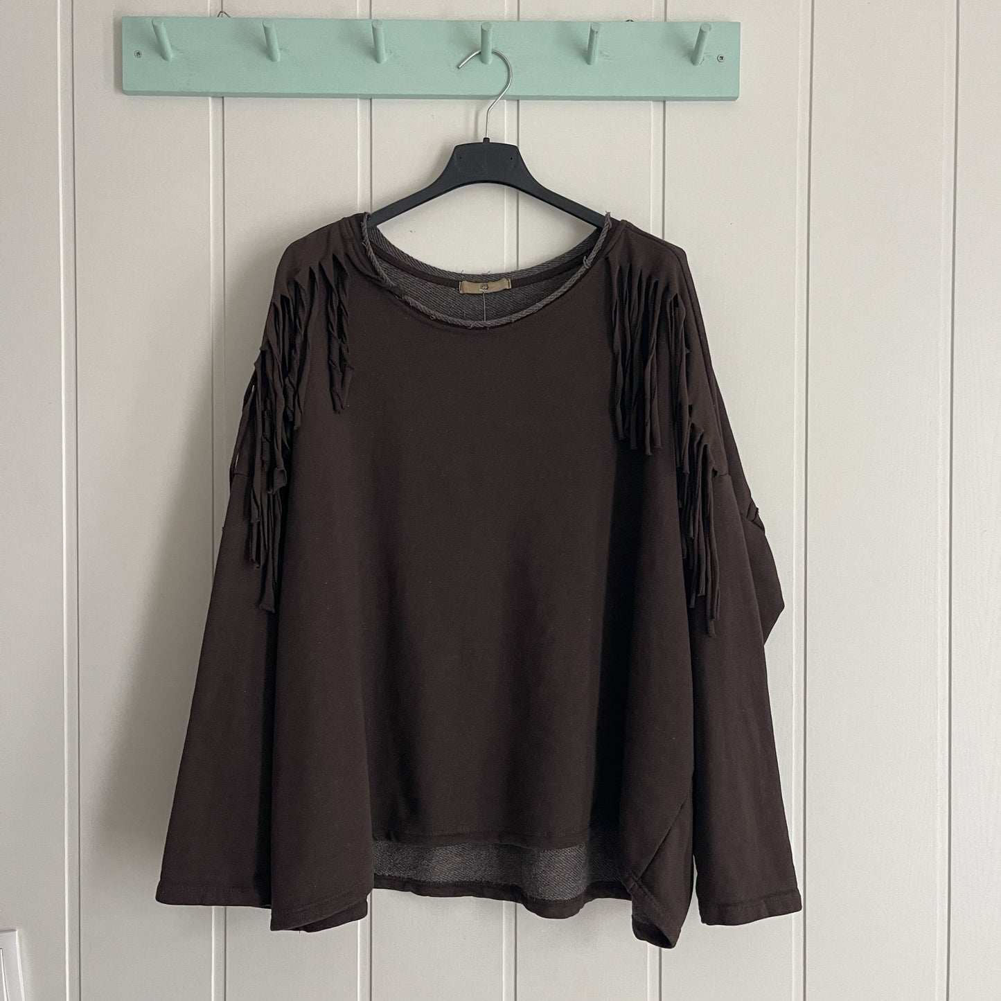 Sudadera Dakota flecos chocolate