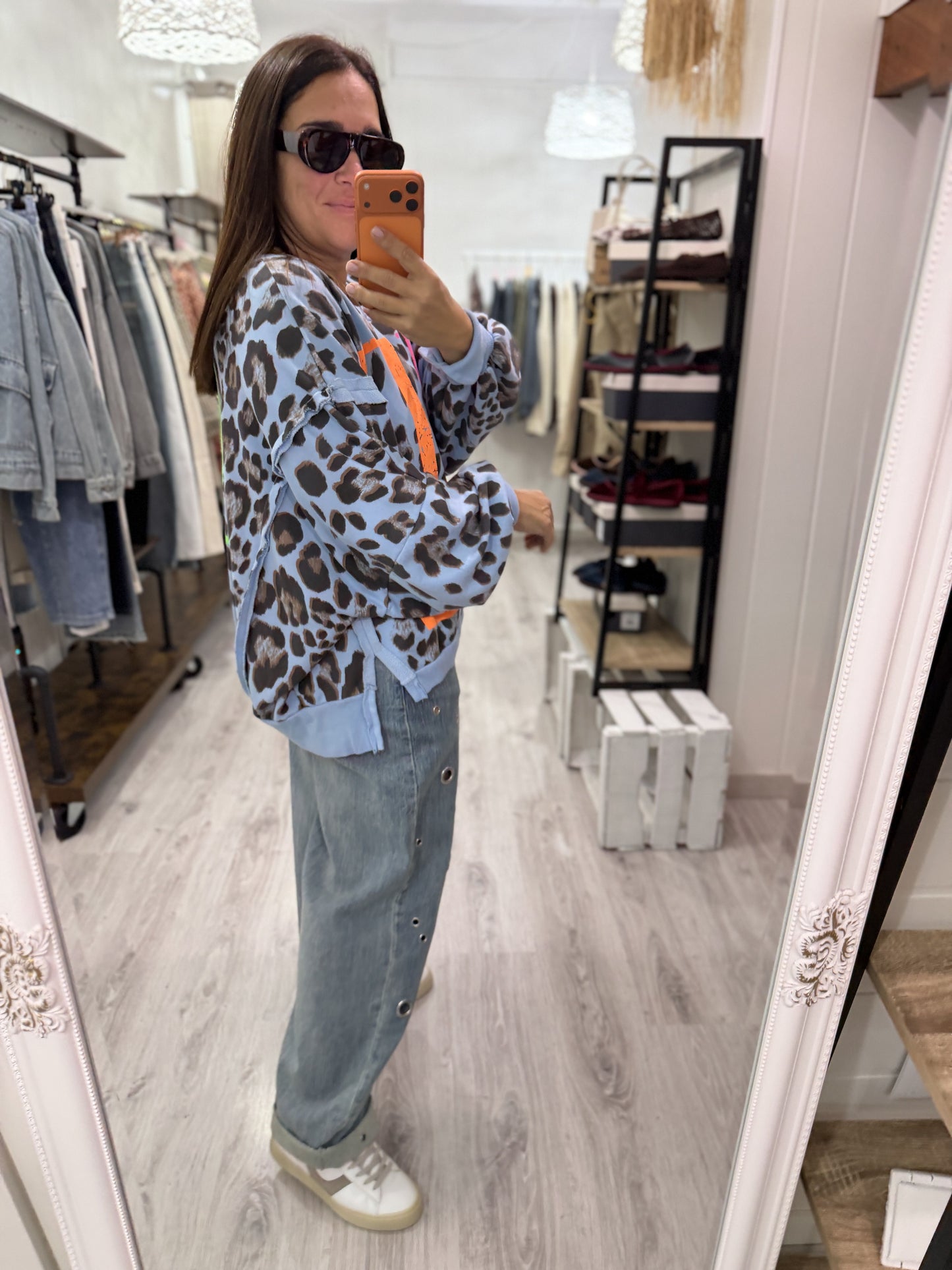 Sudadera Yeah oversize fluor azul