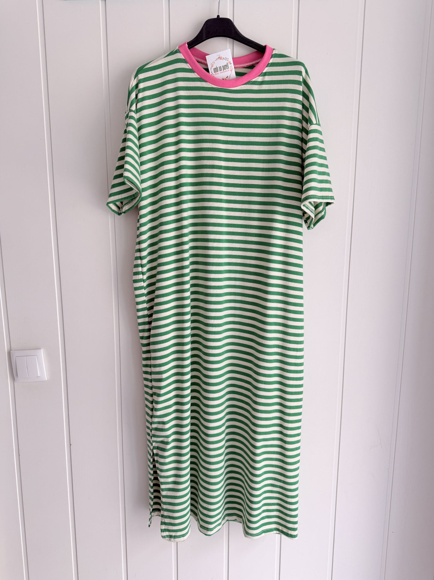 Vestido Funchal rayas verde y fucsia