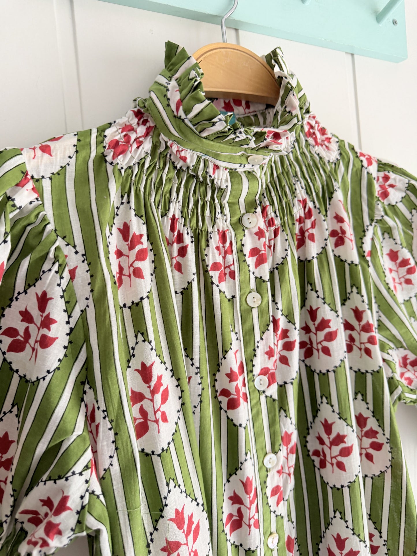 Vestido Sira largo · Verde buganvilla