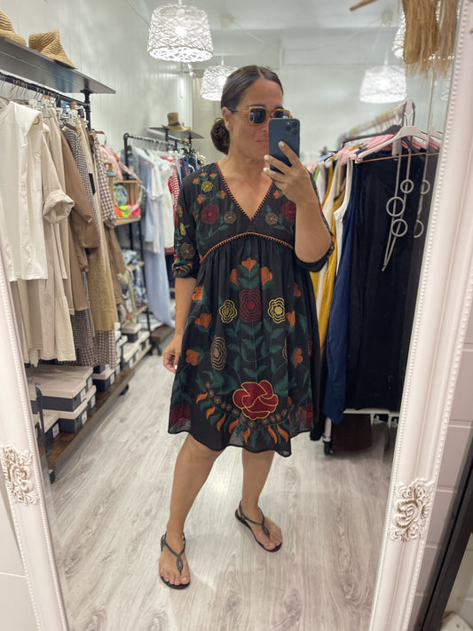 Vestido Jalisco bordados negro