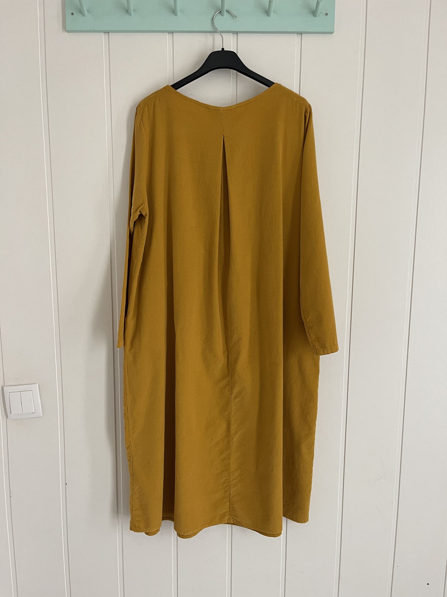 Vestido Matilda micropana mostaza