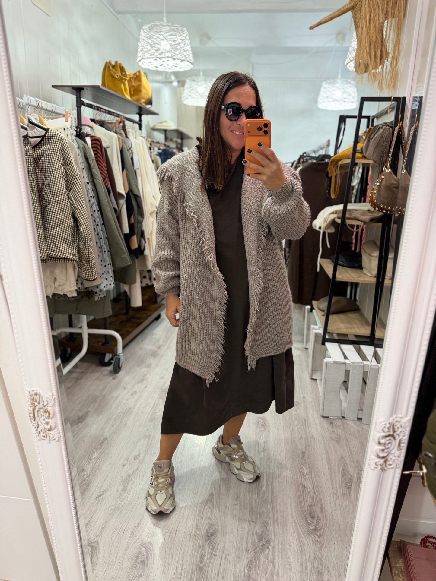 Vestido Sira oversize micropana chocolate