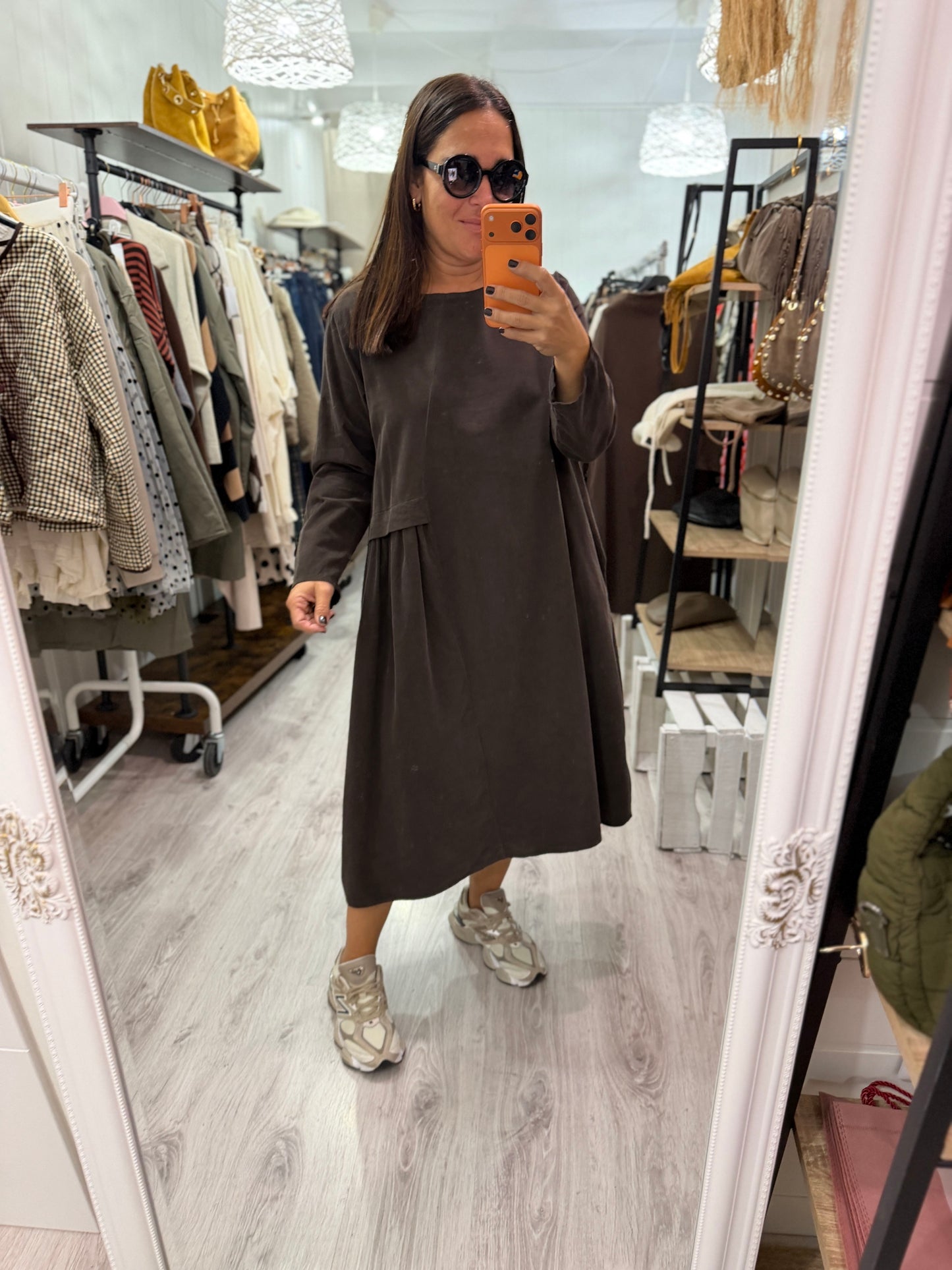 Vestido Sira oversize micropana chocolate