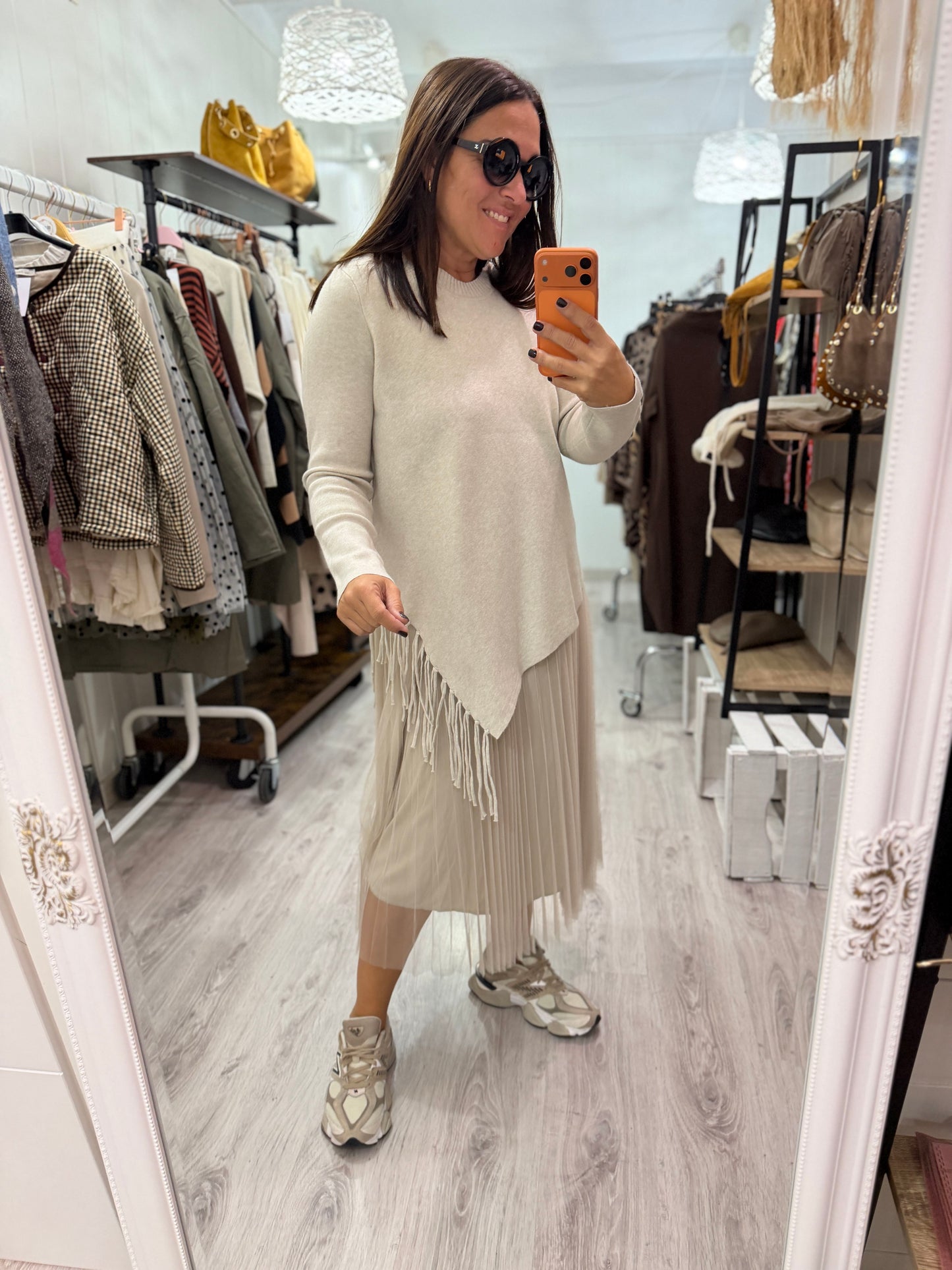 Vestido y jersei Tulle beige